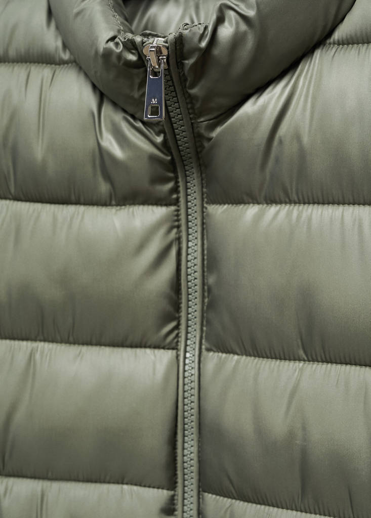 Ultra-light quilted gilet — Green