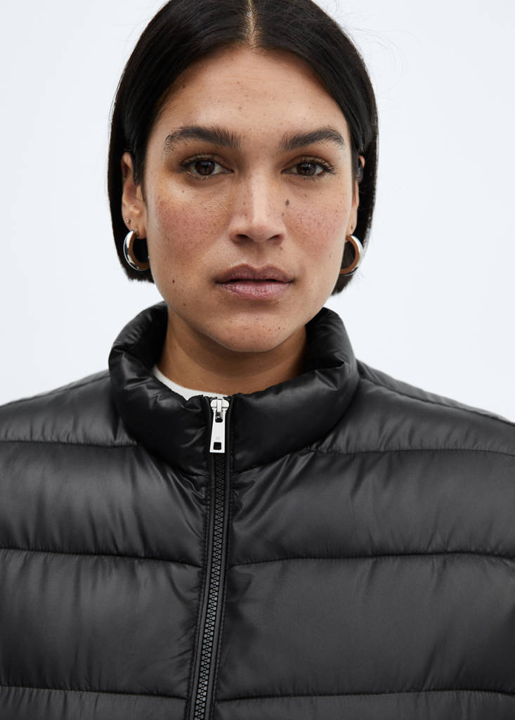Ultra-light quilted gilet — Black