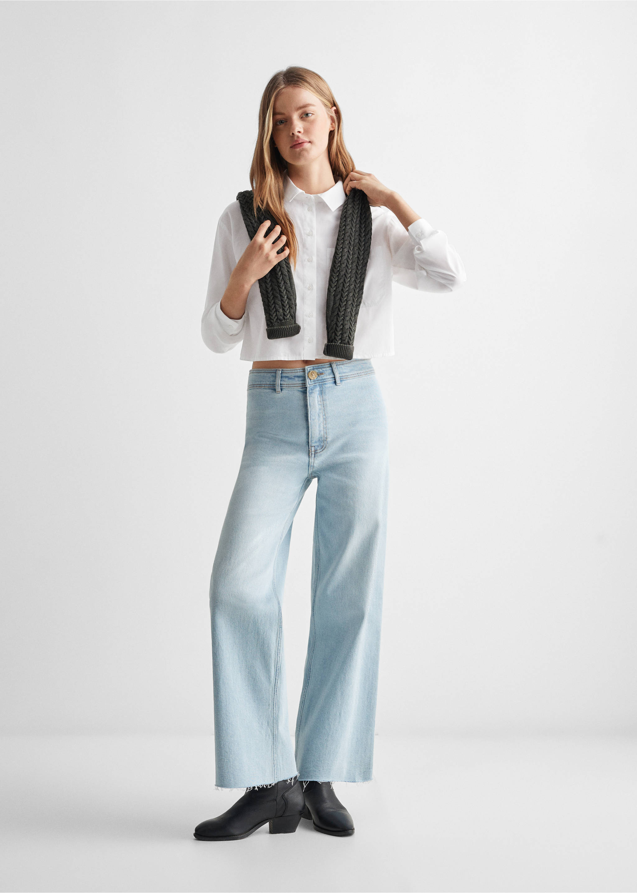 Camisa crop botones - Plano general, Blanco roto. Ref: 67092912-00.