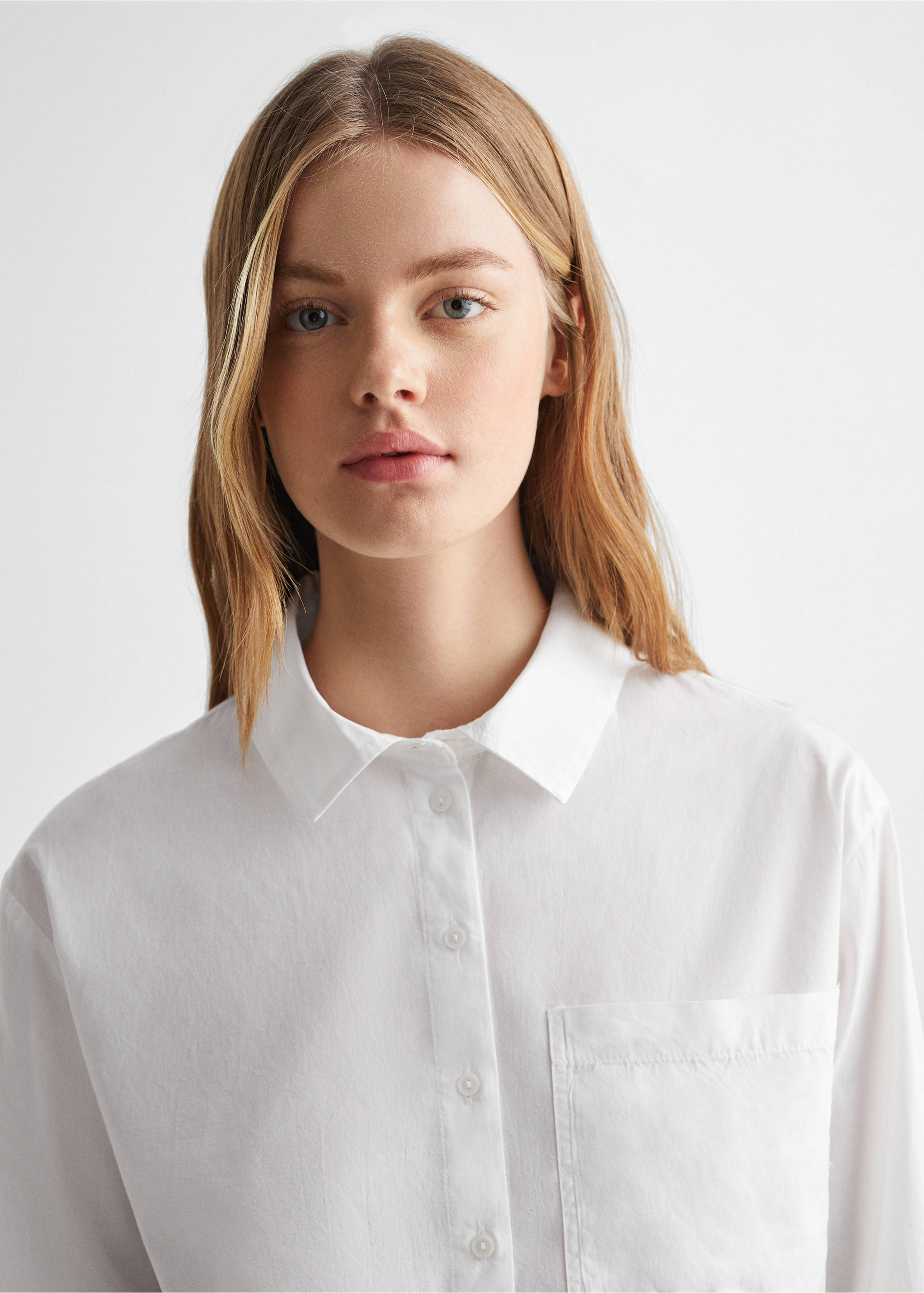 Camisa crop botones - Detalle del artículo 1, Blanco roto. Ref: 67092912-00.