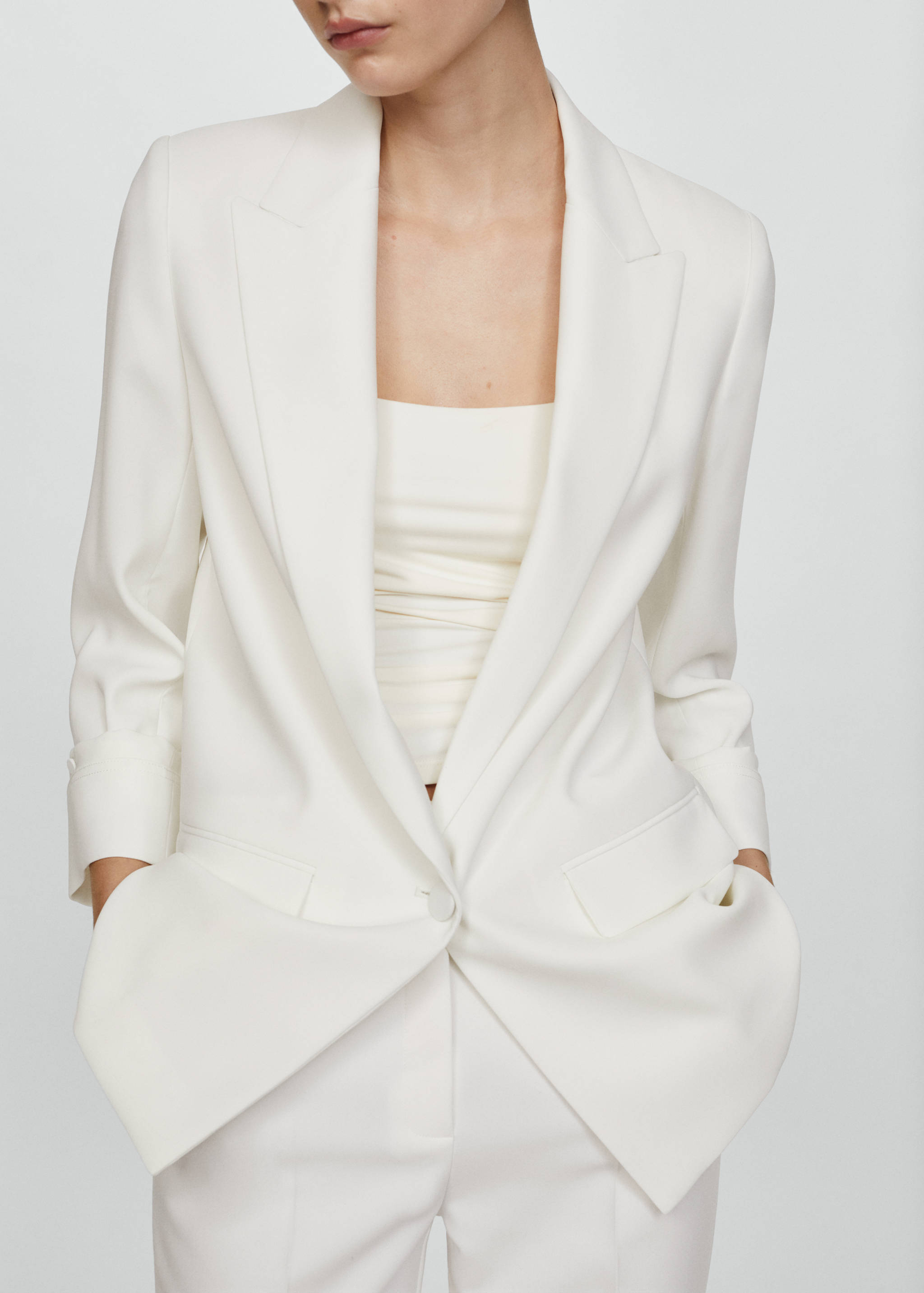 Tailored jacket with turn-down sleeves - Details of the article 6