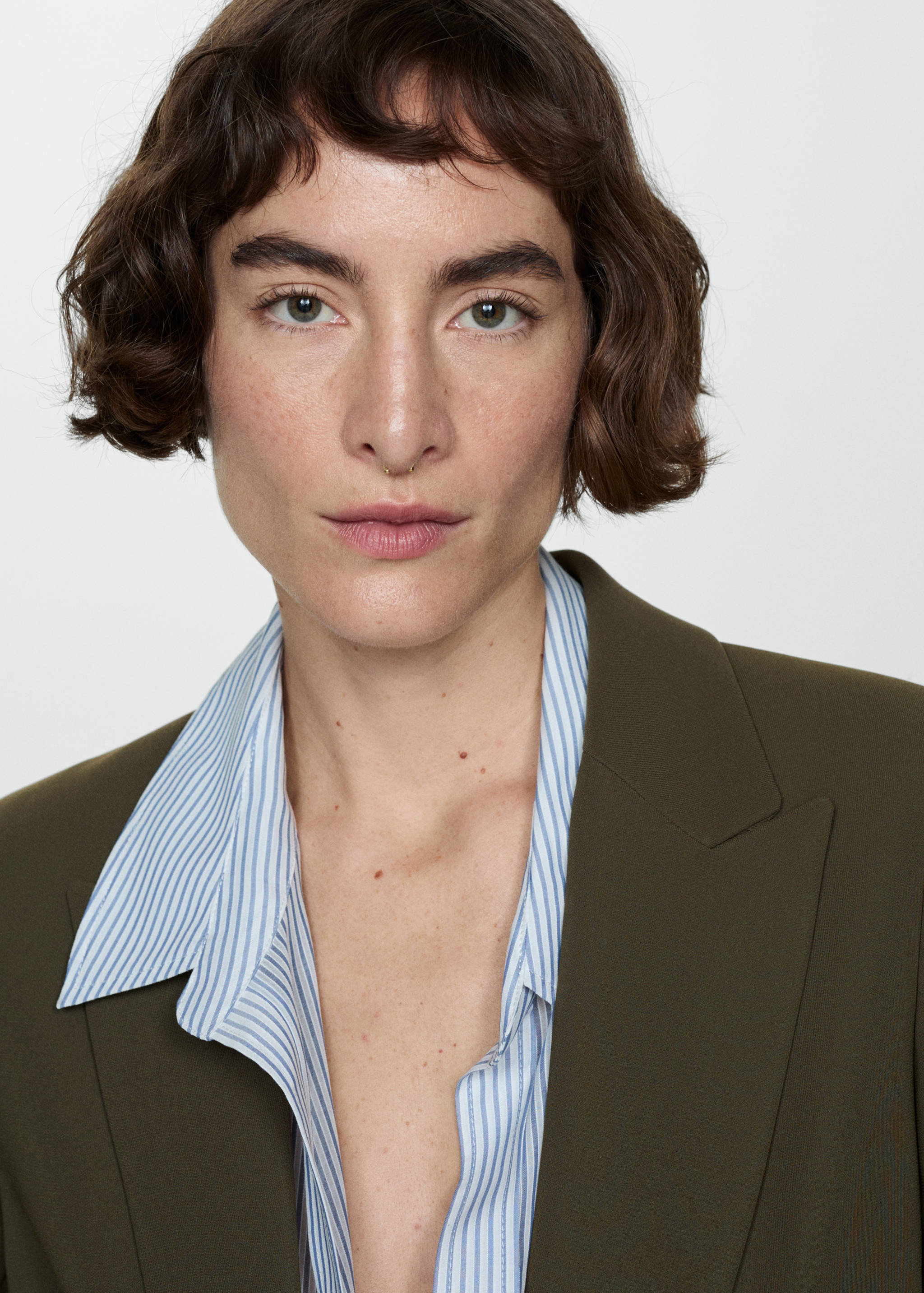 Tailored jacket with turn-down sleeves - Details of the article 1