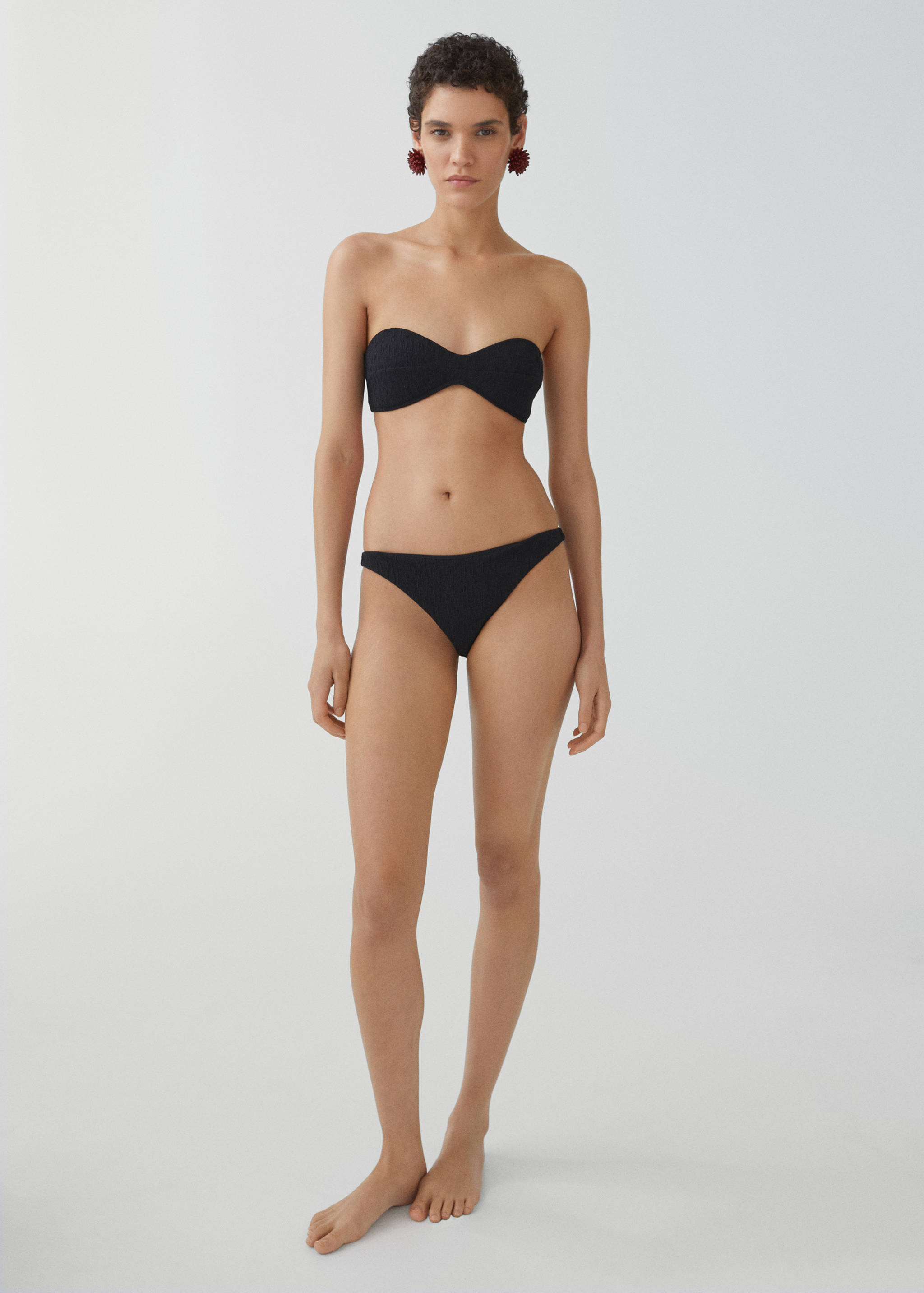 Classic textured bikini bottoms - General plane