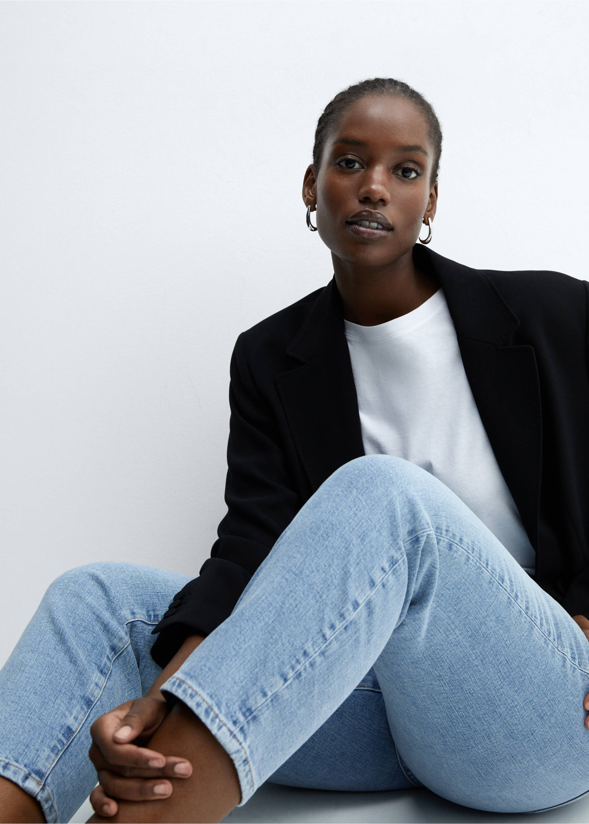 Claudia slim-fit cropped jeans - Details of the article 4, Medium Blue. Ref: 67094013-00.