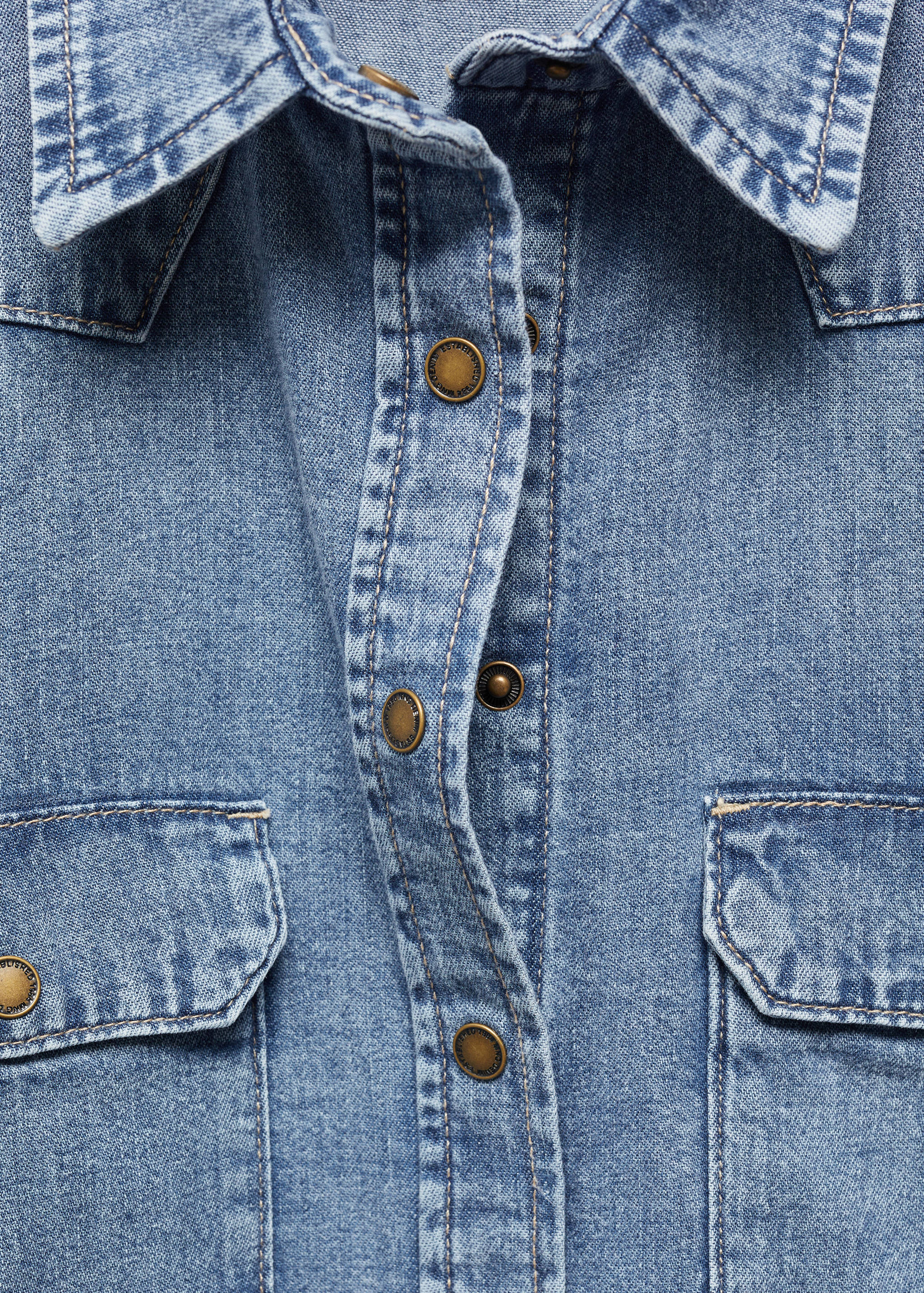 Chest-pocket denim shirt - Details of the article 8