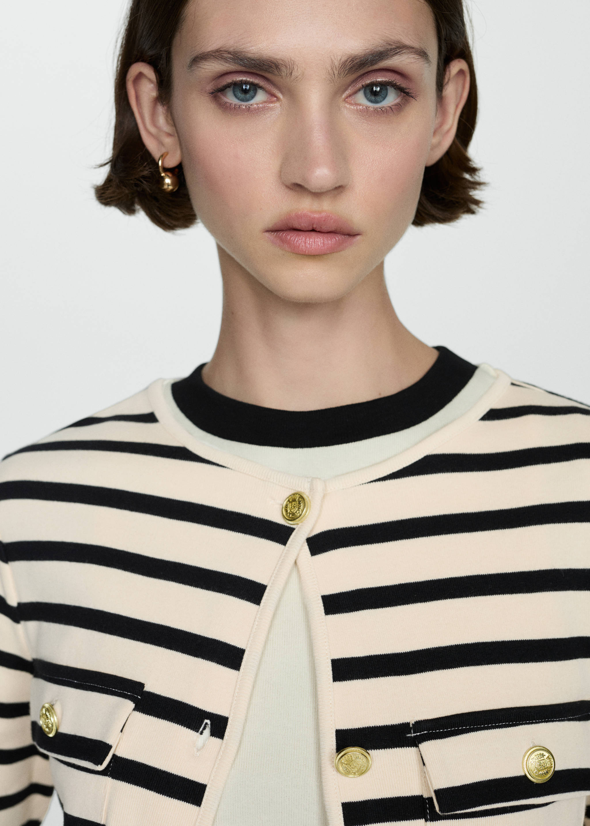 Striped cardigan with buttons - Details of the article 3