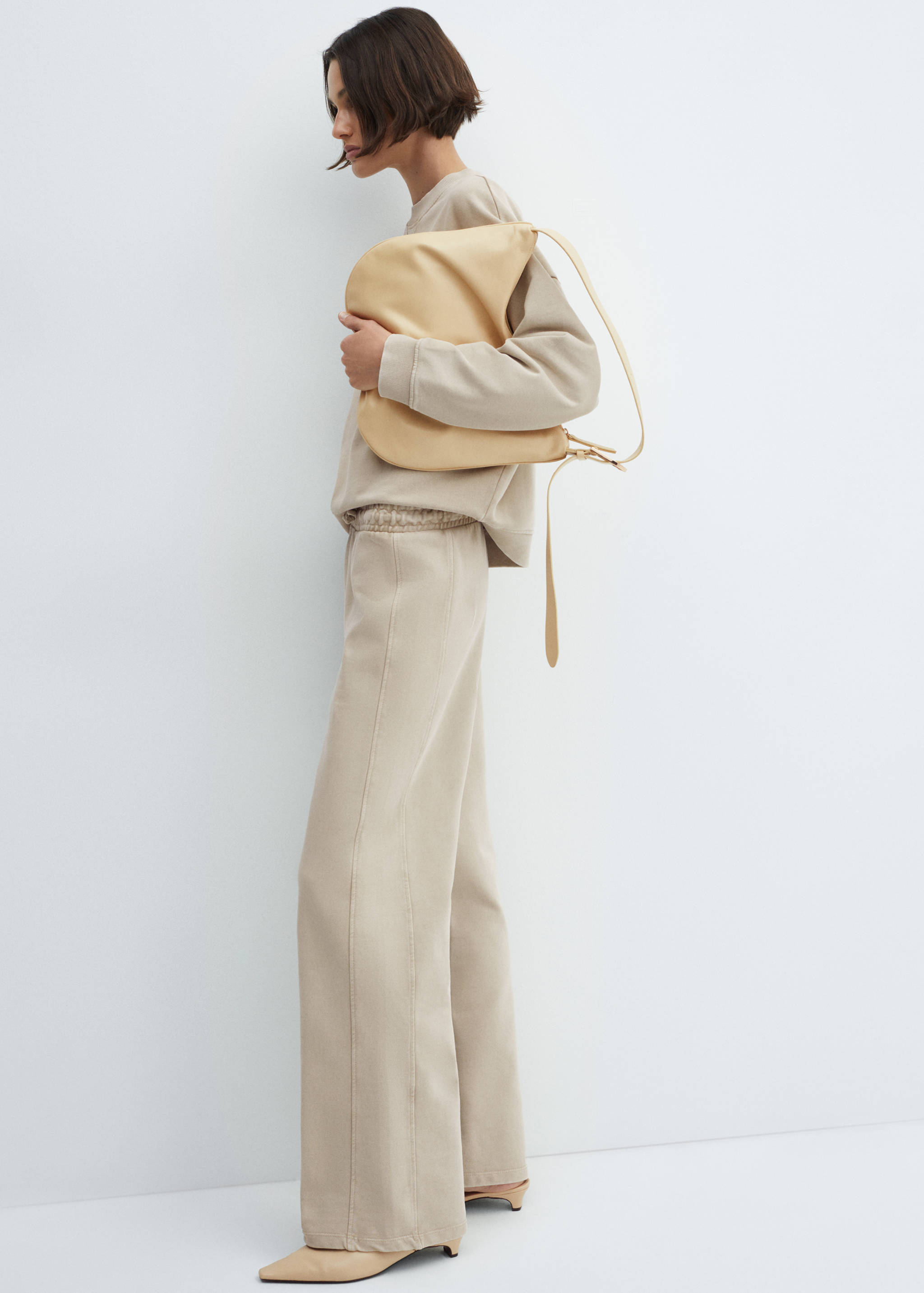 Washed trousers with elastic waist - Details of the article 2