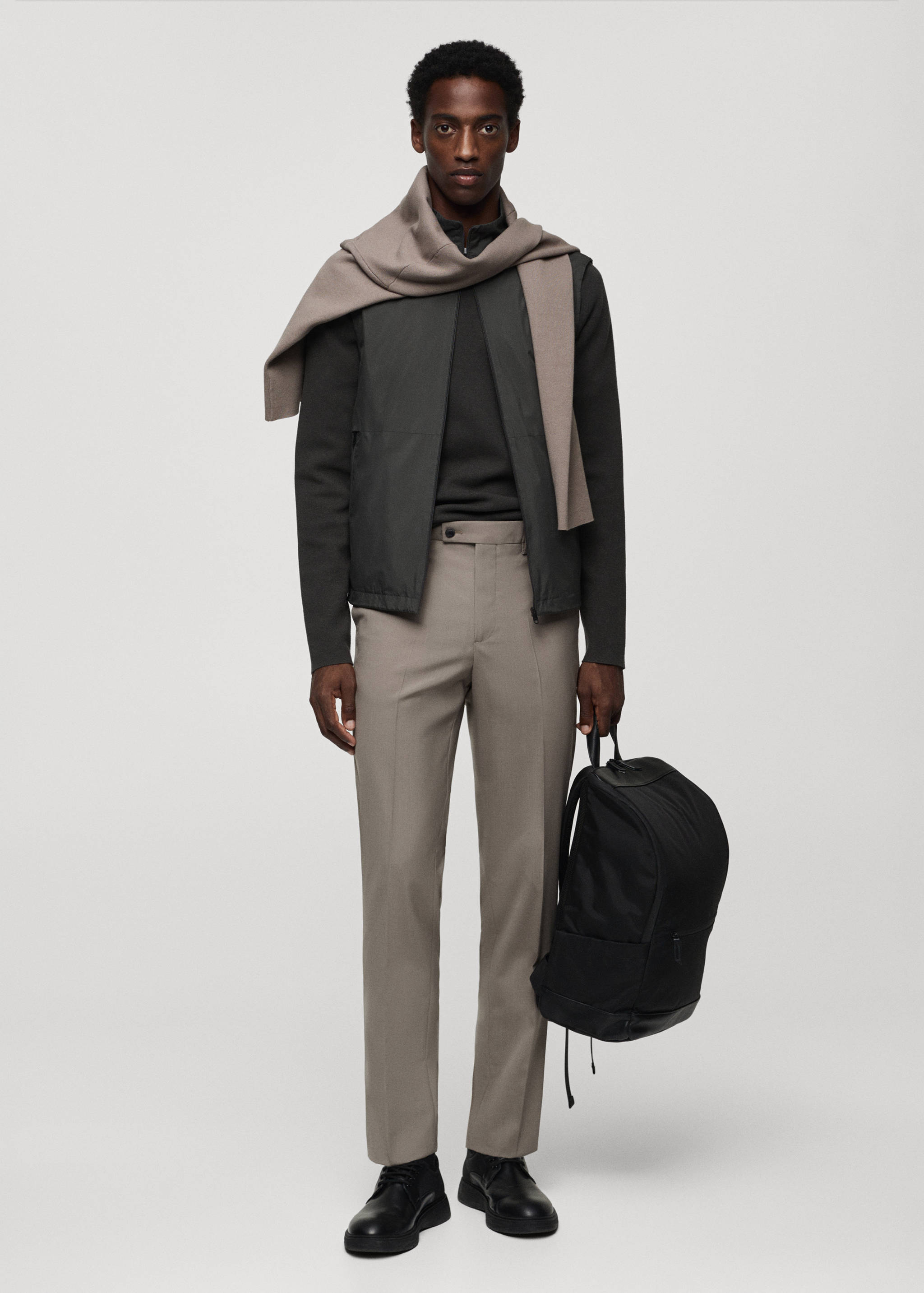 Colete reto repelente de água - Plano geral