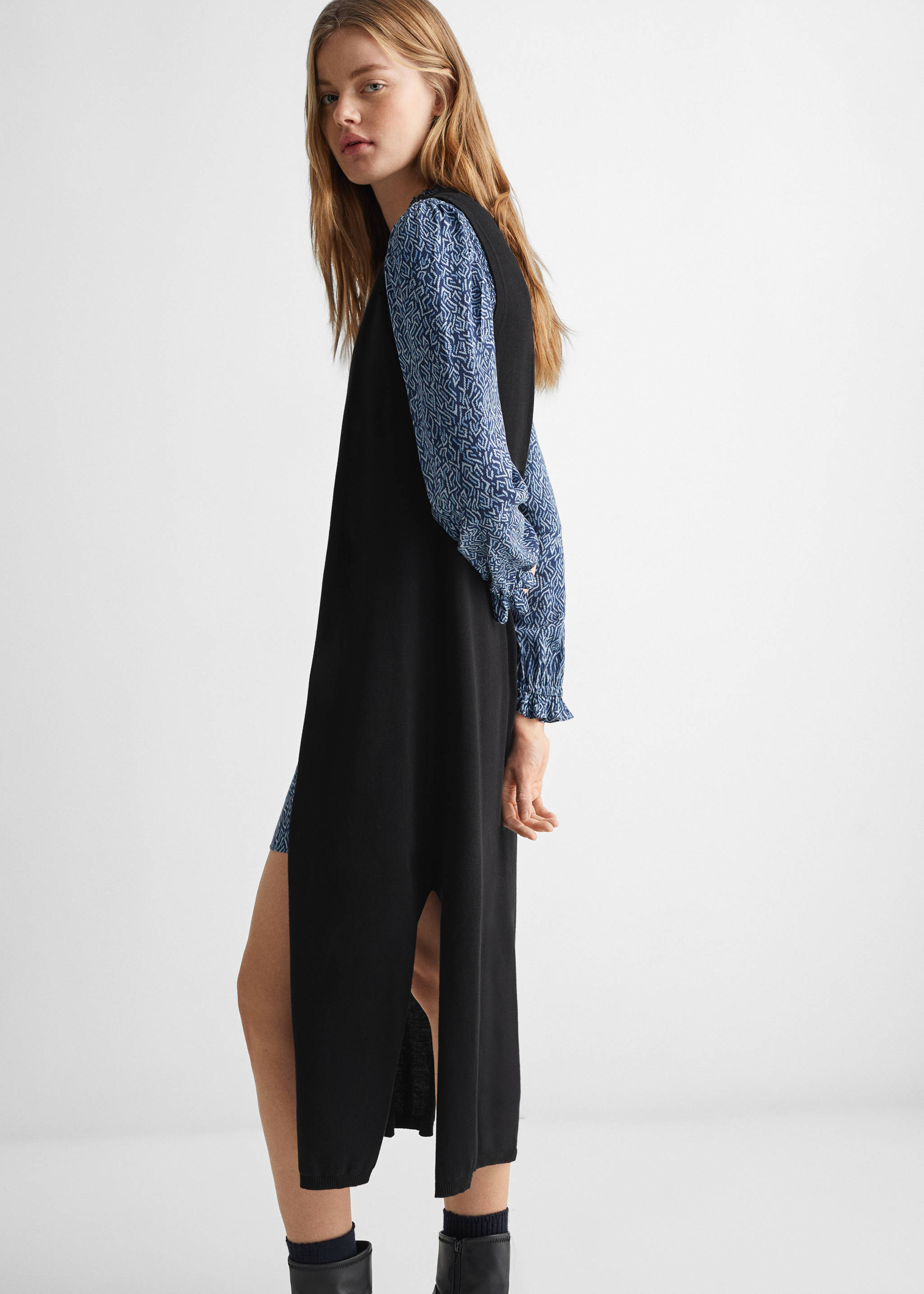 Chaleco punto largo - Plano medio