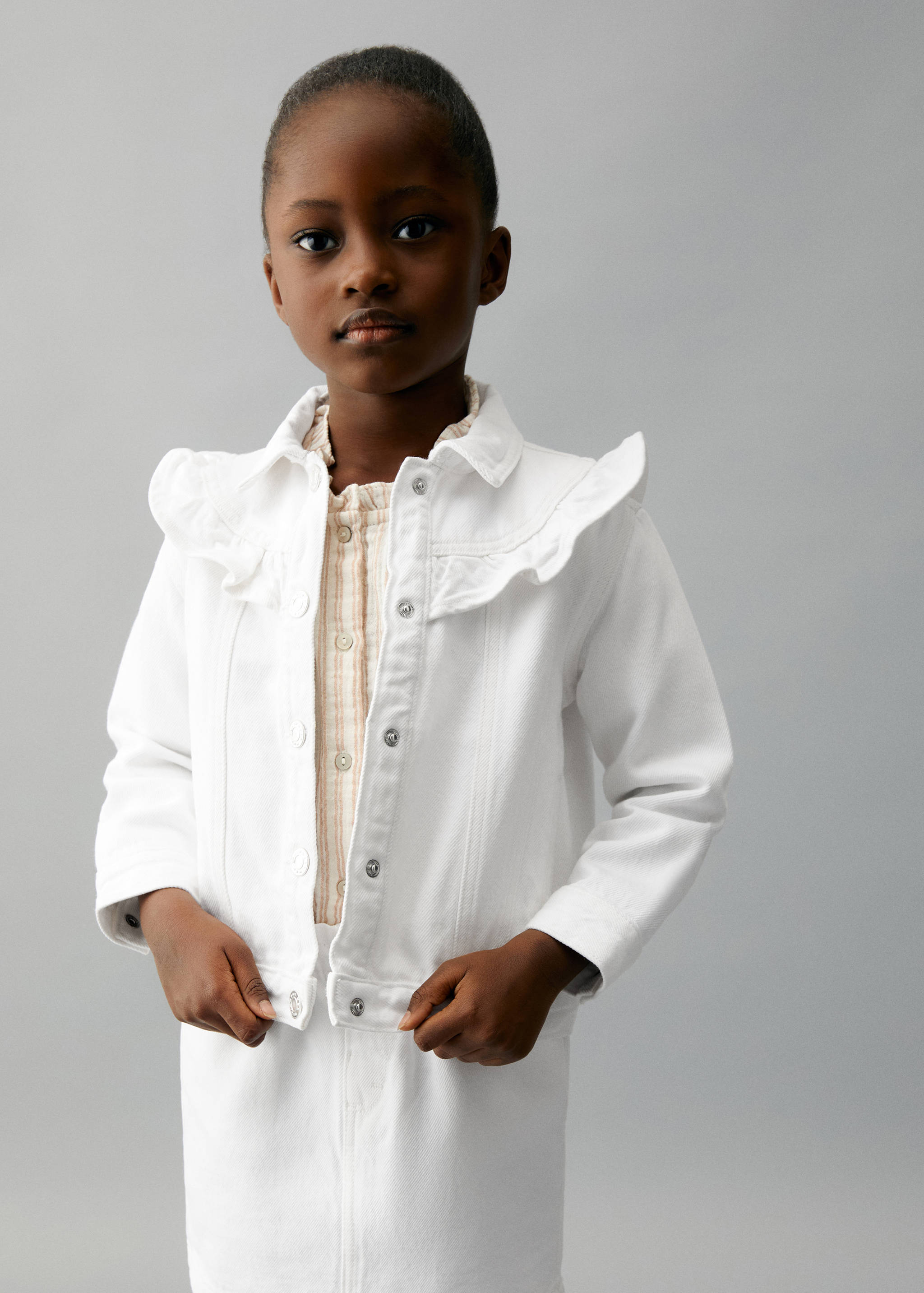 Veste jean volants - Plan moyen