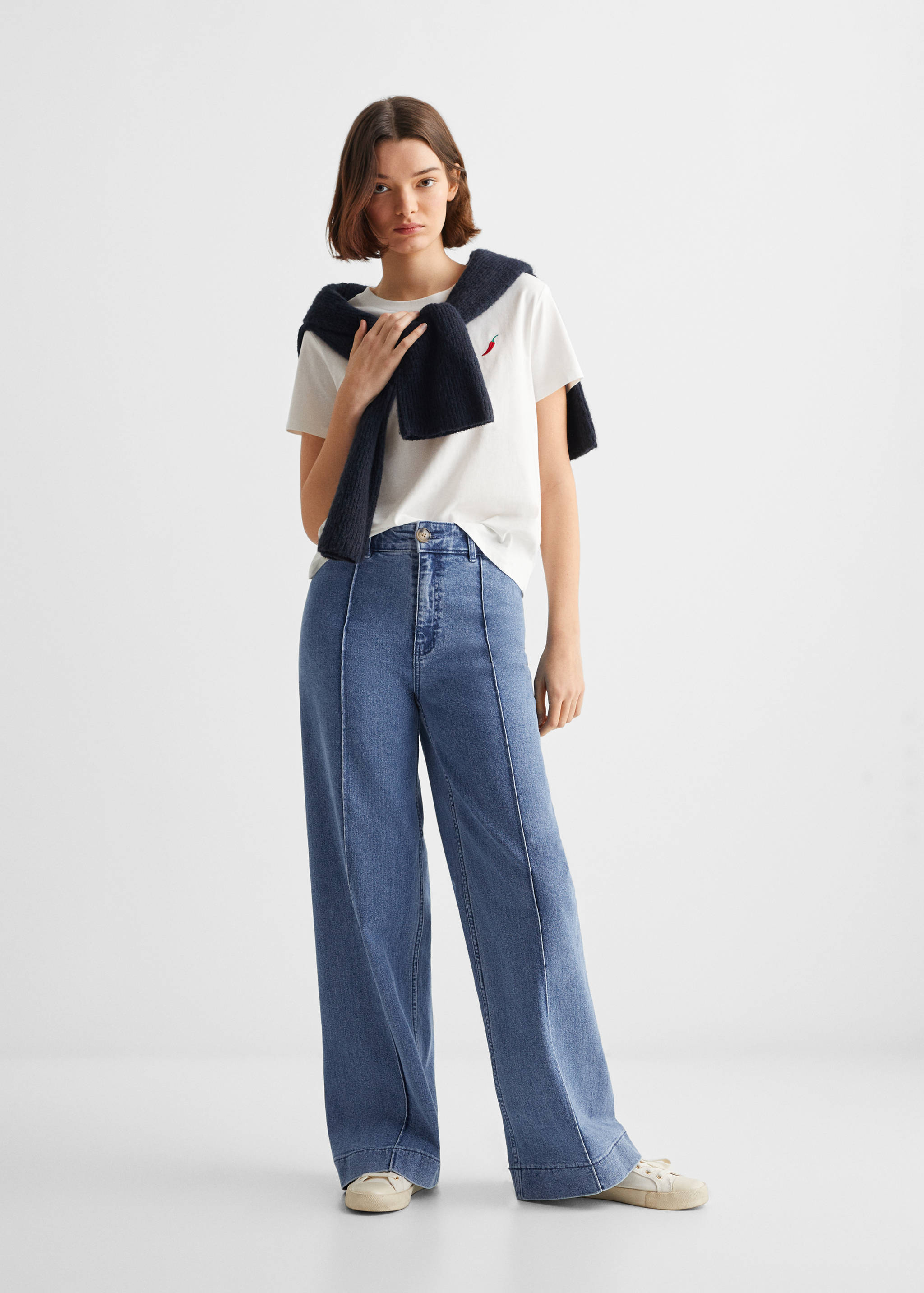Wideleg jeans with decorative seams - General plane