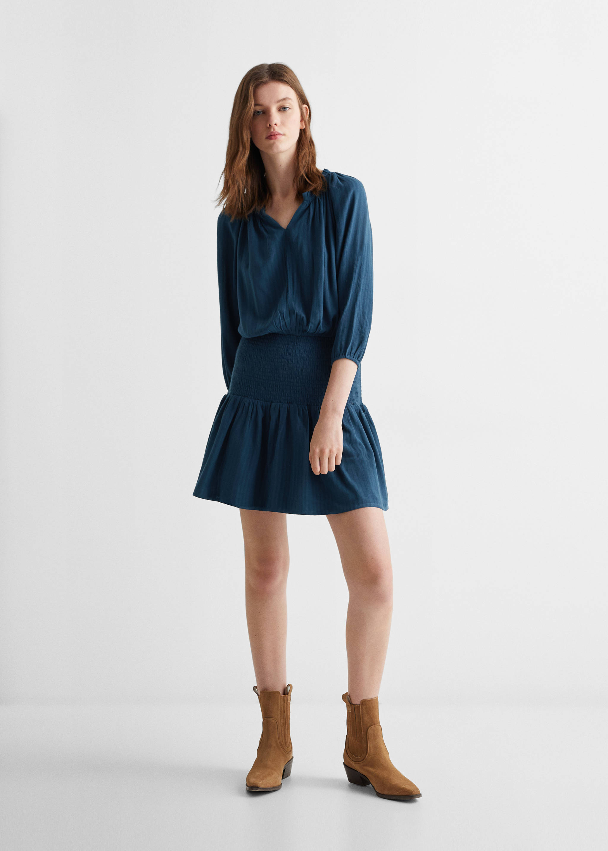 Ruffled dress - General plane