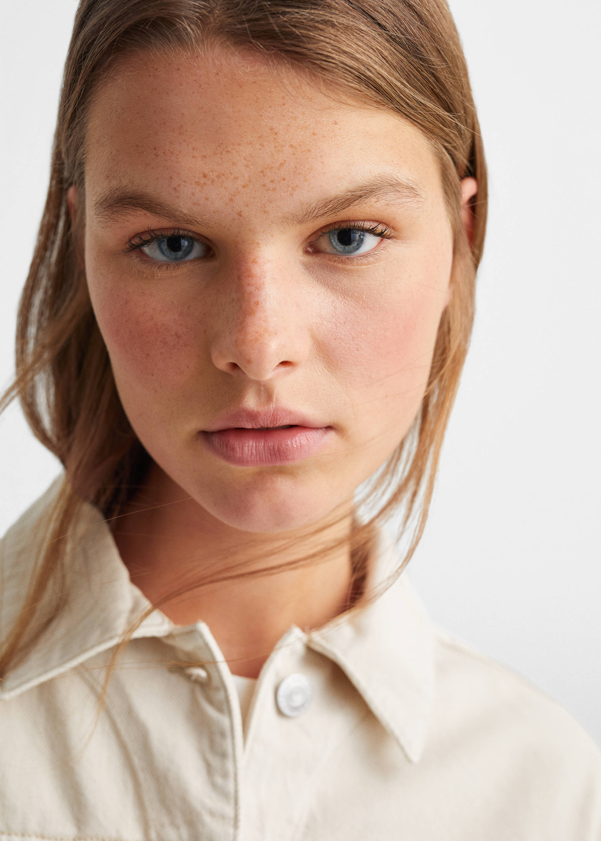 Pocketed denim jacket - Details of the article 1