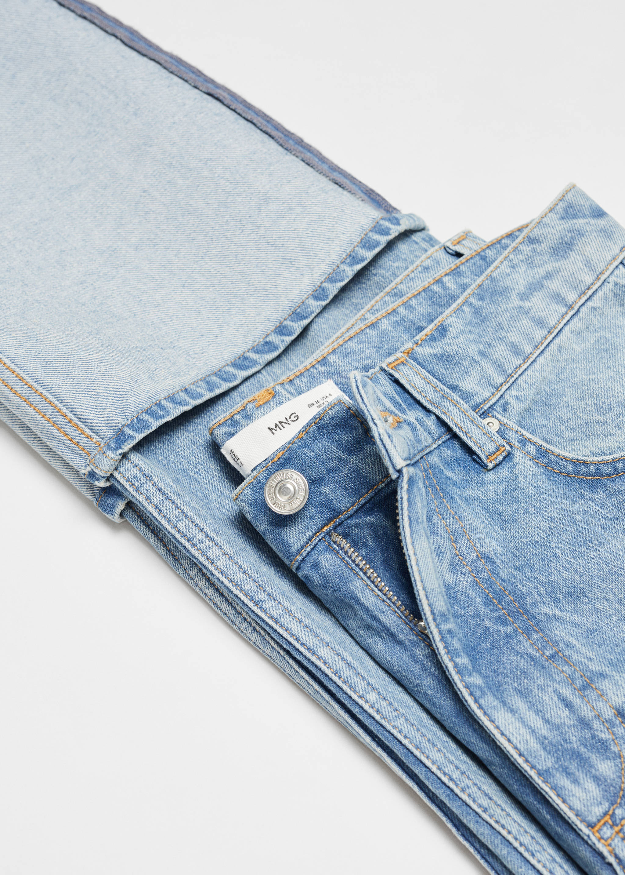 Jean droit à revers - Détail de l'article 8