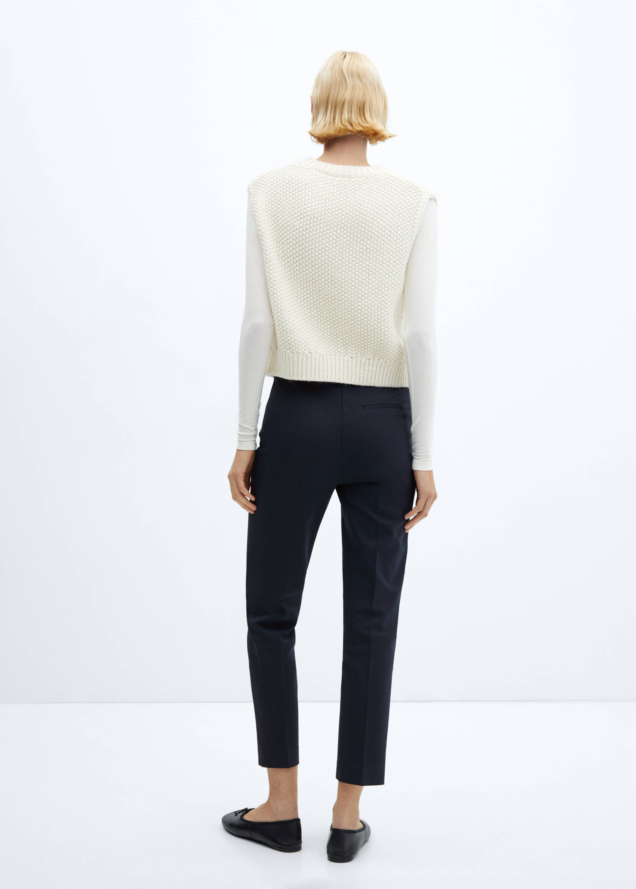 Pantalón crop botones - Reverso del artículo