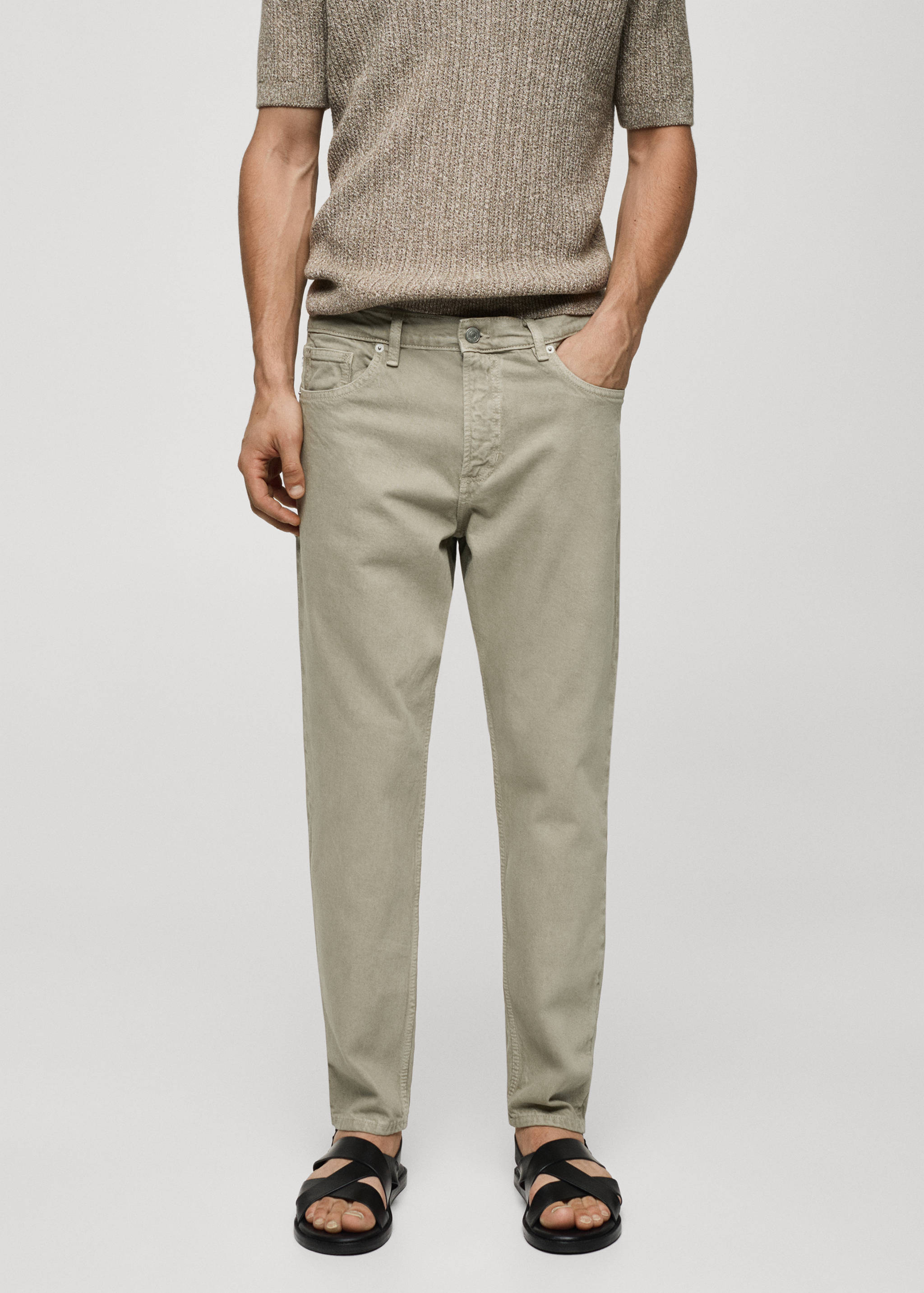 Jean tapered-fit - Plan moyen