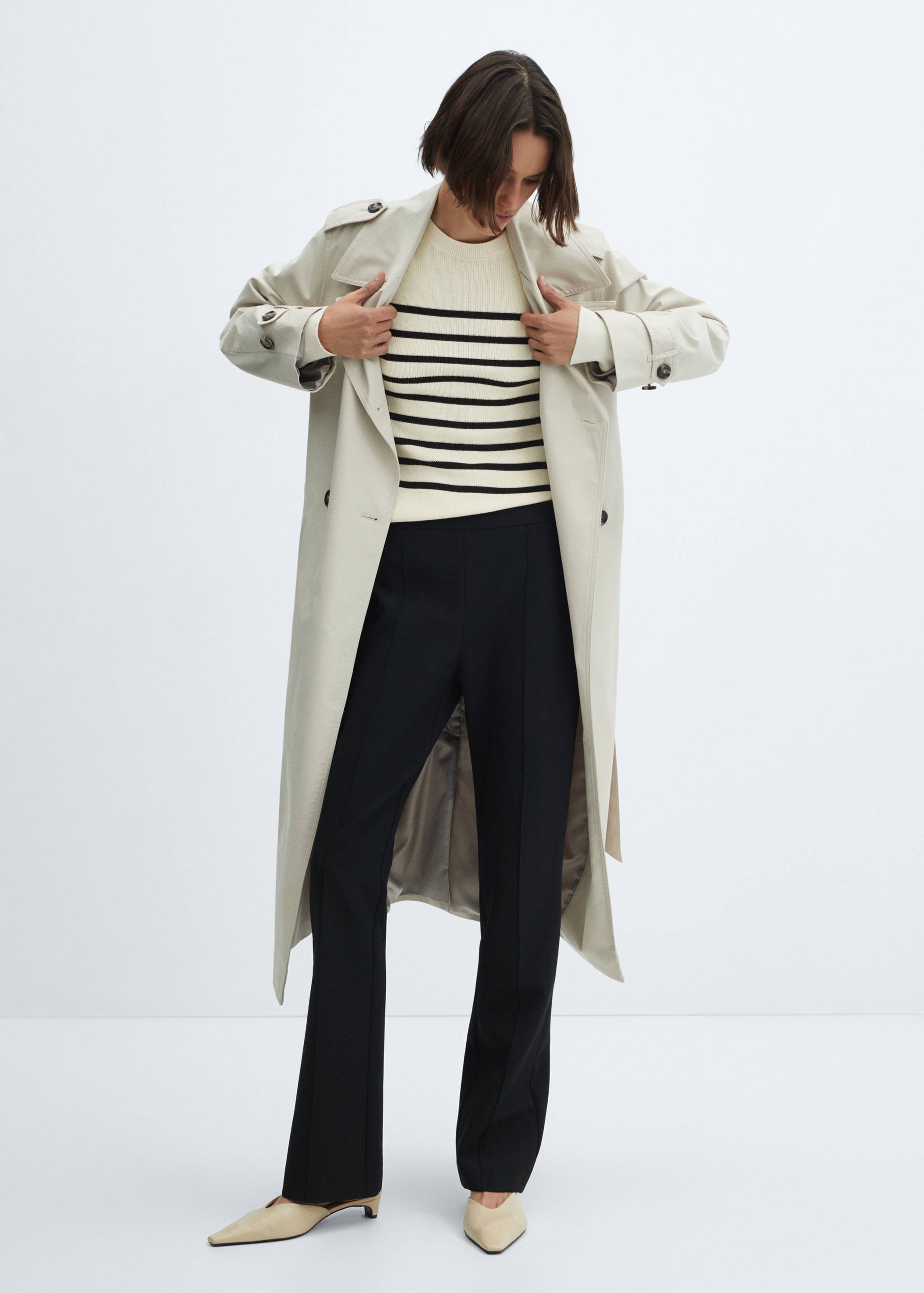 Round-neck knitted sweater - General plane