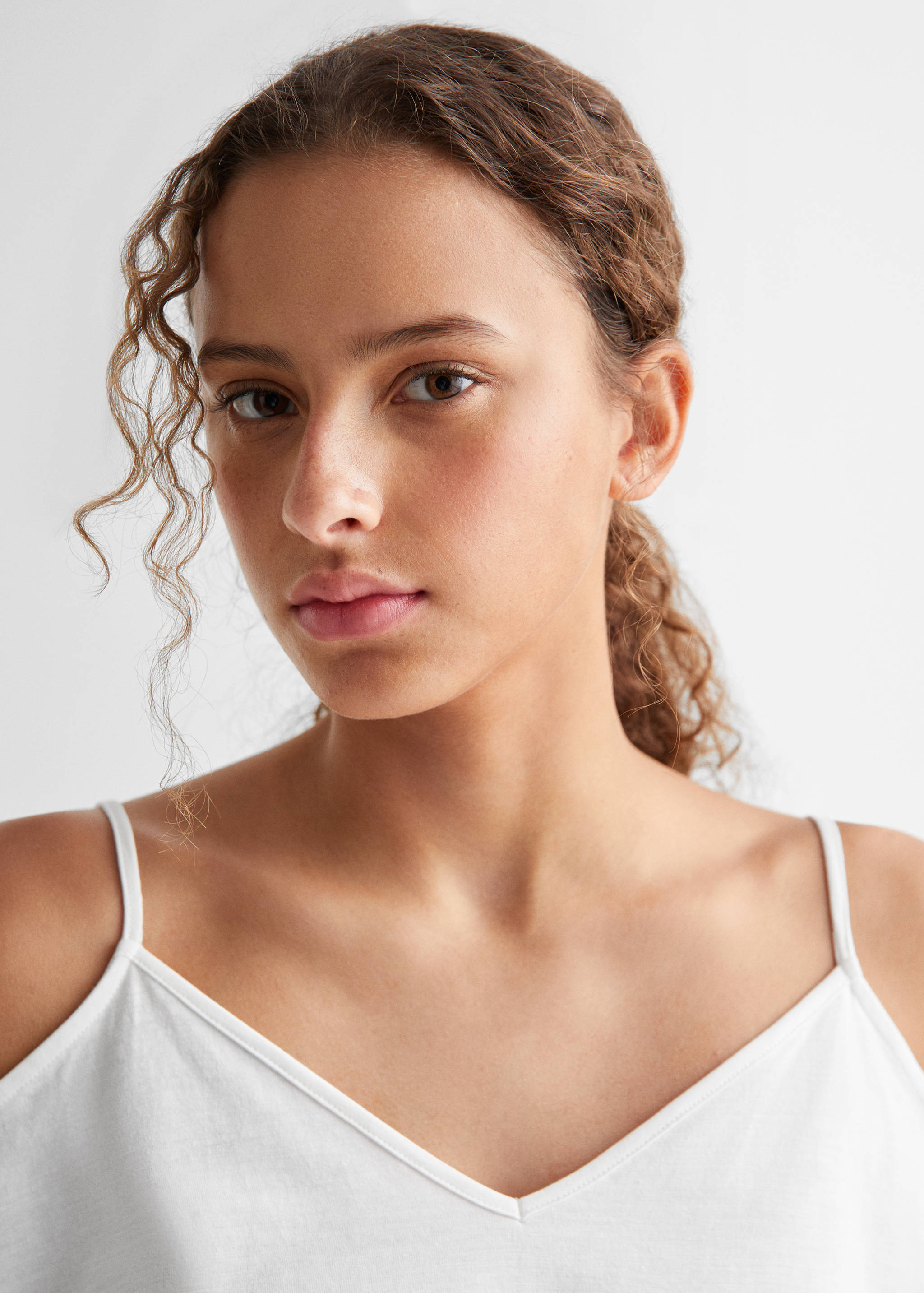 Camiseta hombros descubiertos - Detalle del artículo 1