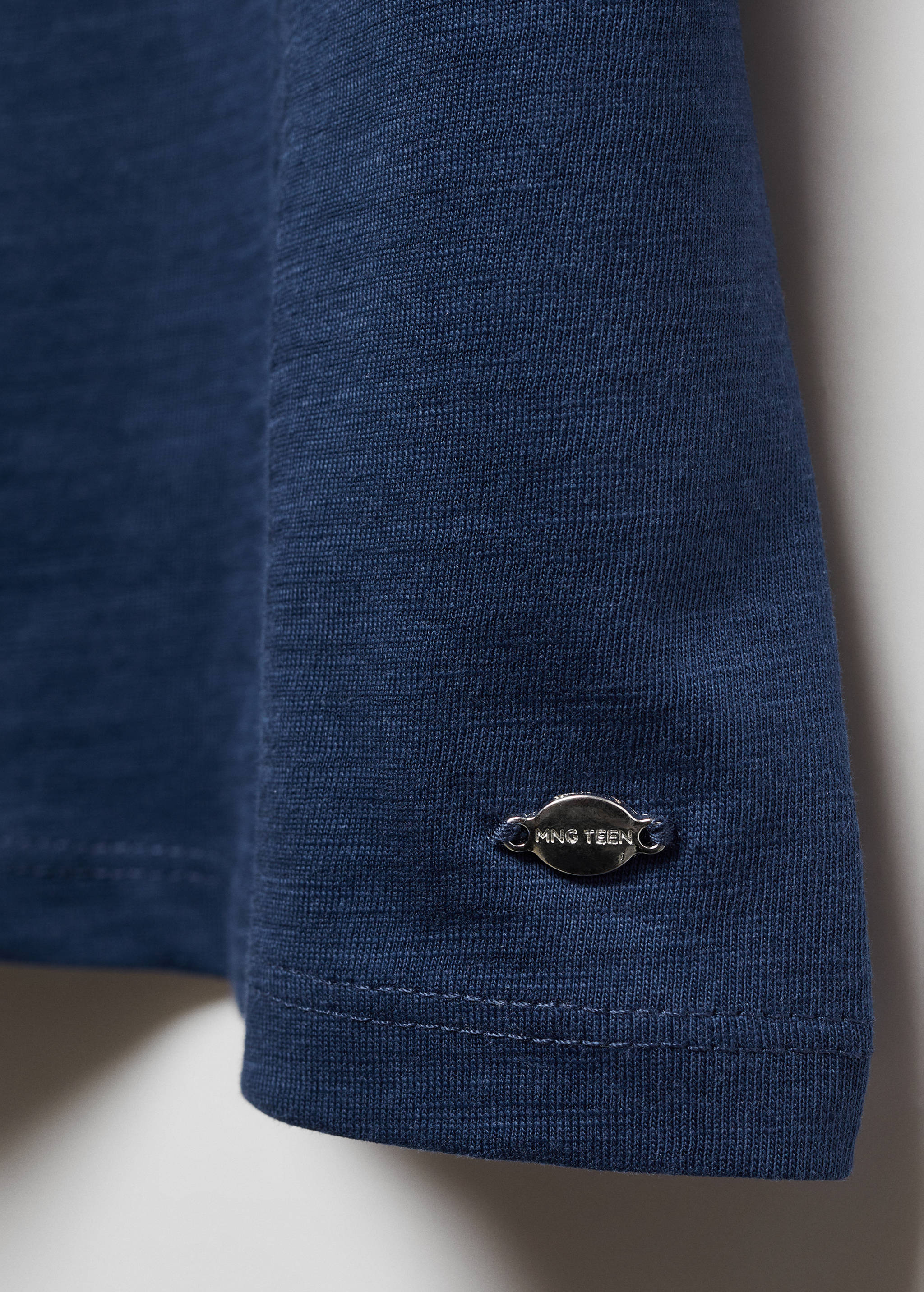 Camiseta hombros descubiertos - Detalle del artículo 8