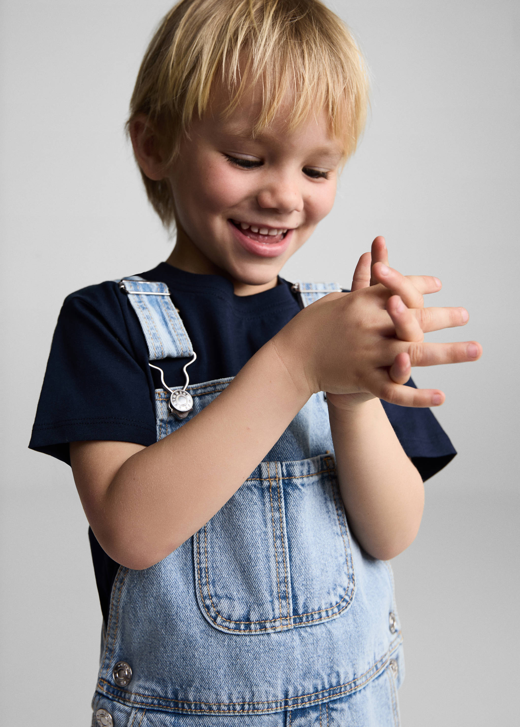 Salopette courte en jean - Détail de l'article 1