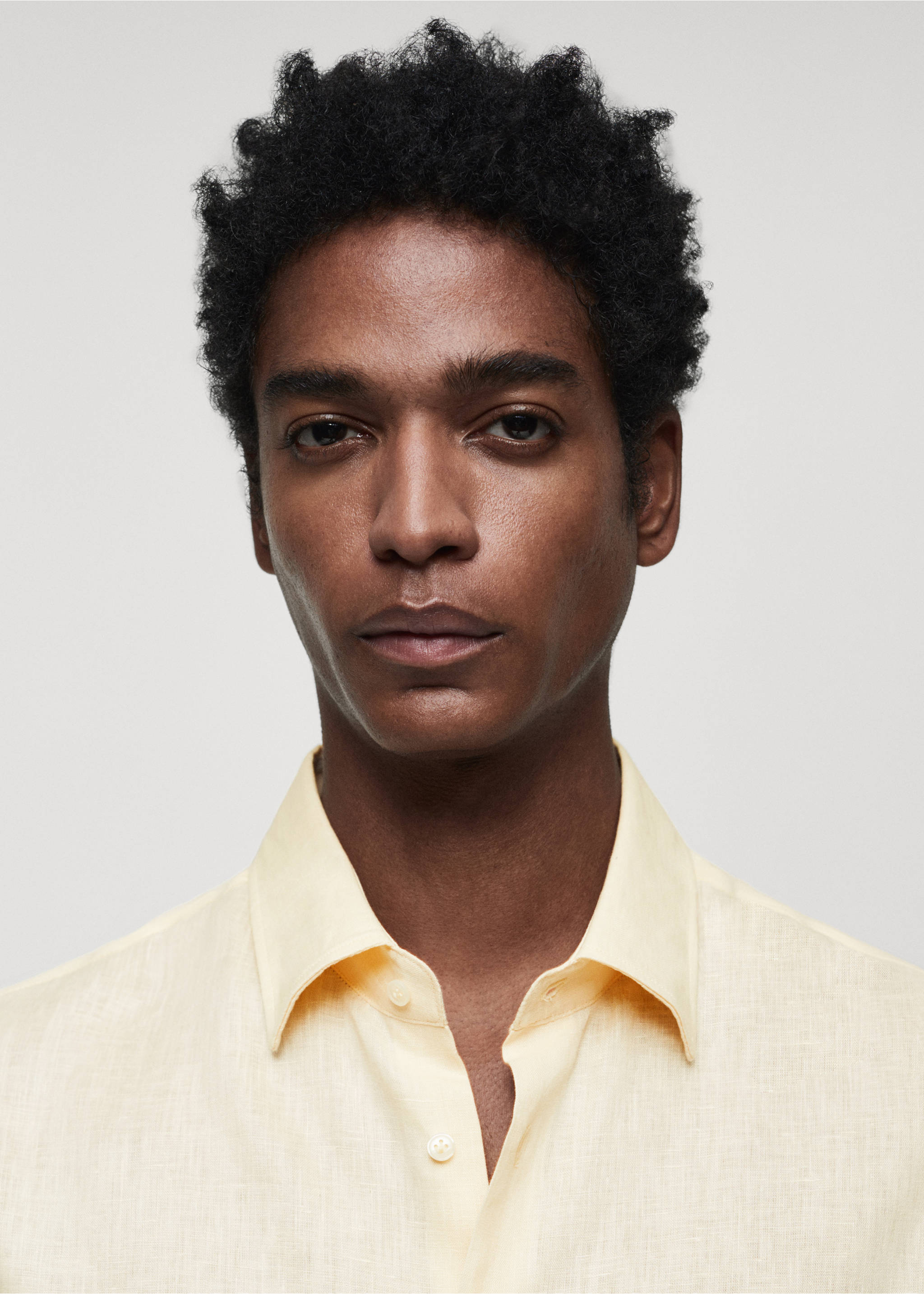 Regular-fit 100% linen shirt - Details of the article 1, Yellow. Ref: 67096311-00.