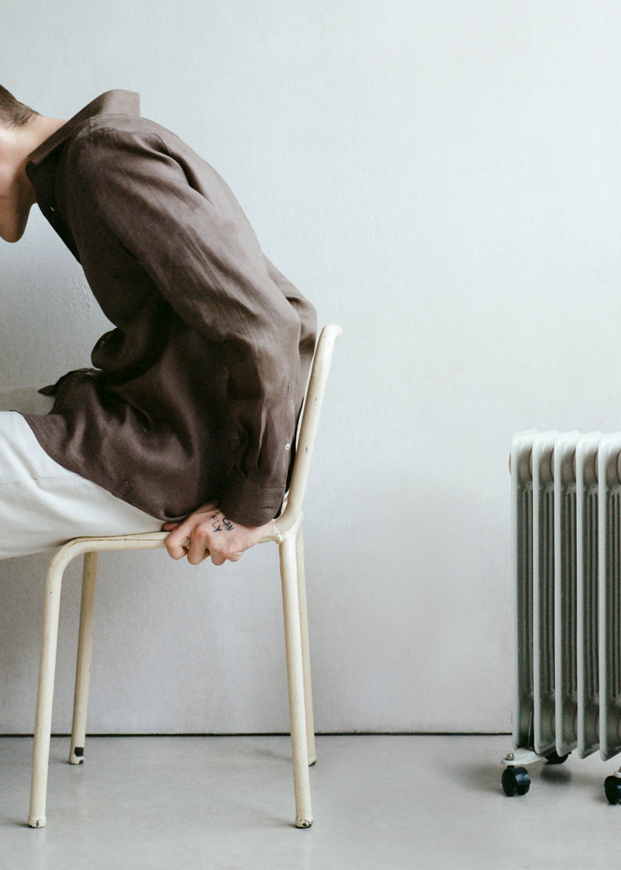 Regular-fit 100% linen shirt - Details of the article 5