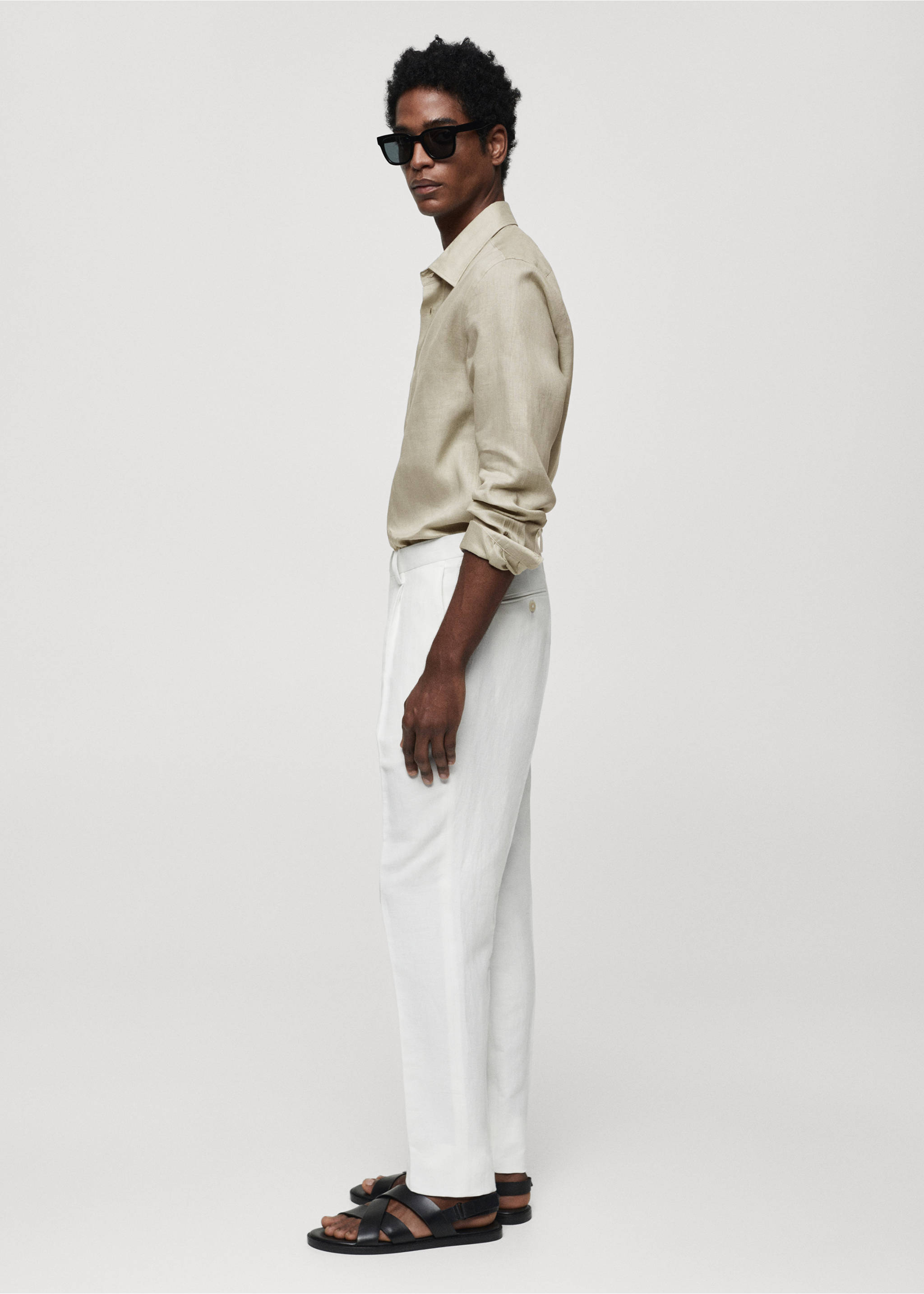 Regular-fit 100% linen shirt - Details of the article 2, Aqua Green. Ref: 67096311-00.