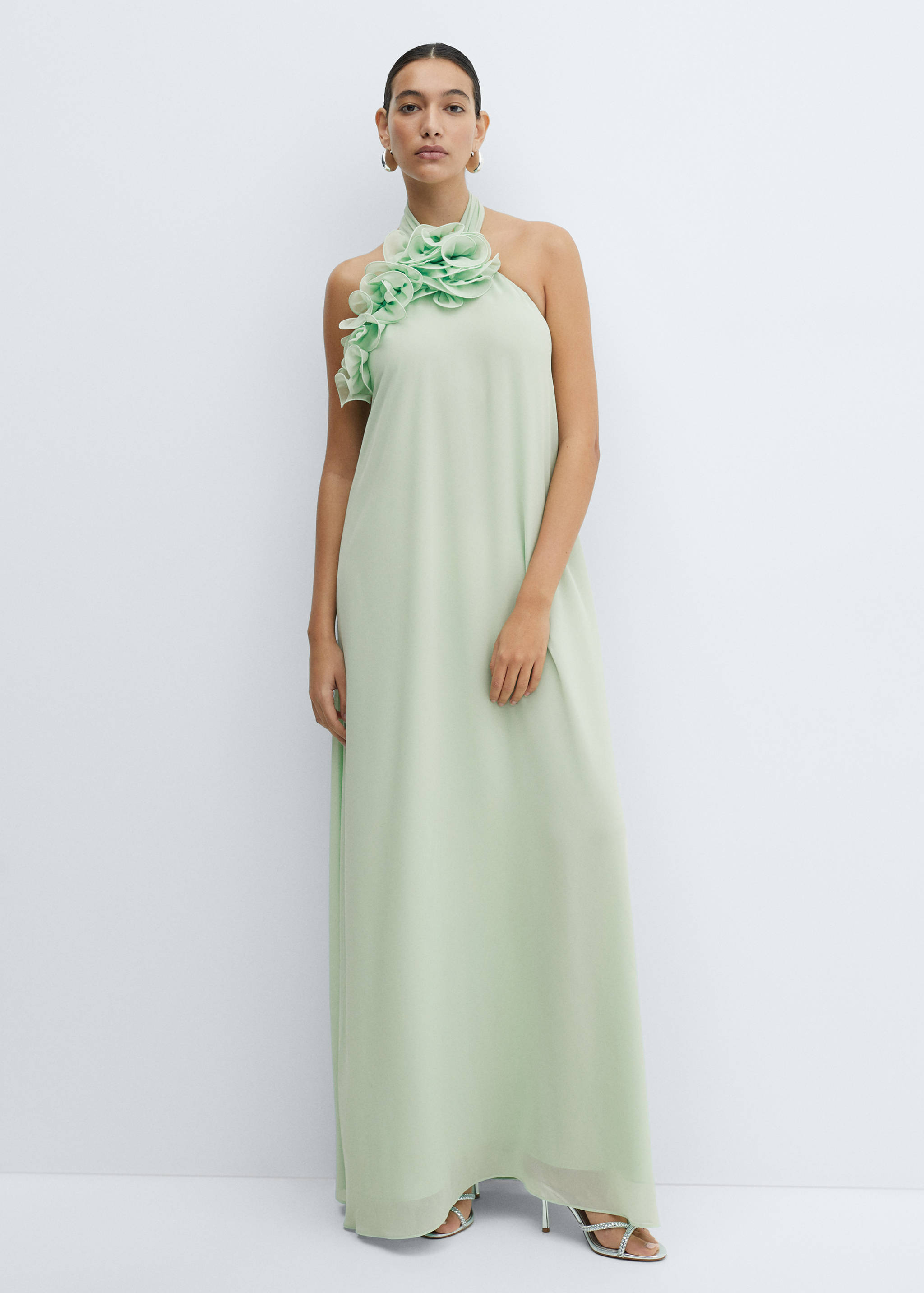 Robe emmanchures américaines dos nu - Plan général