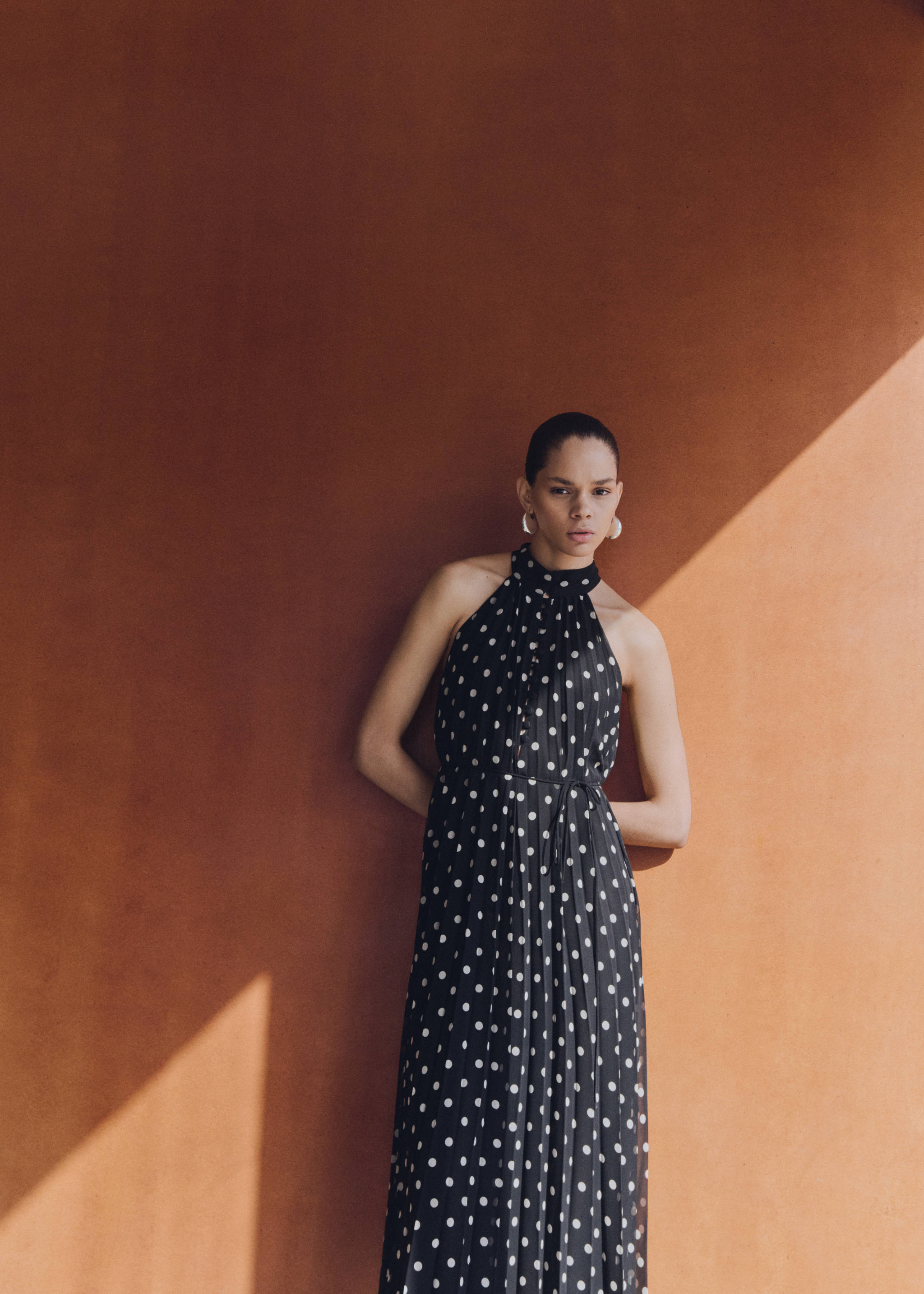 Polka-dot pleated dress - Details of the article 3, Black. Ref: 67096338-00.