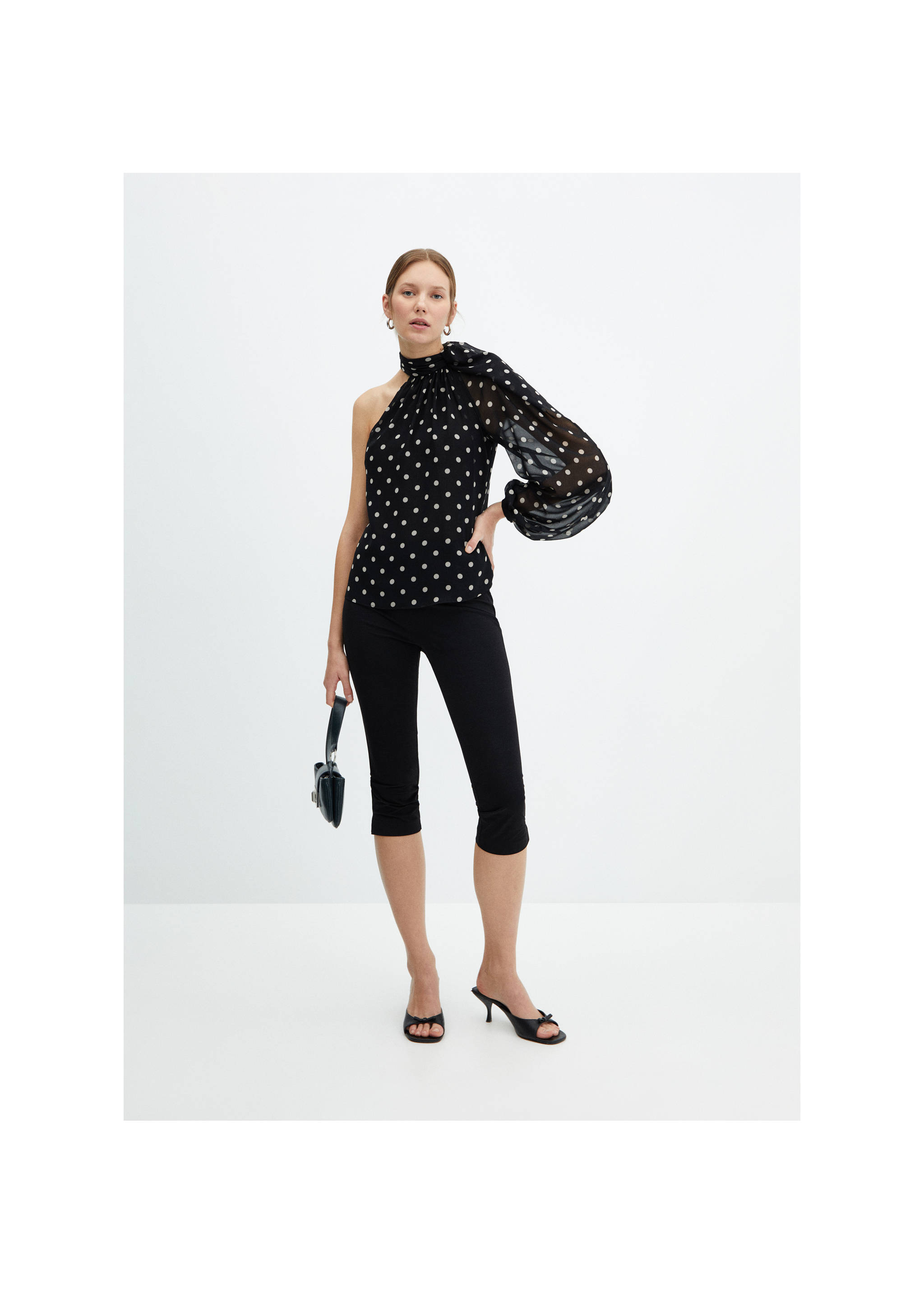 Asymmetric polka dot blouse - General plane, Black. Ref: 67096342-00.