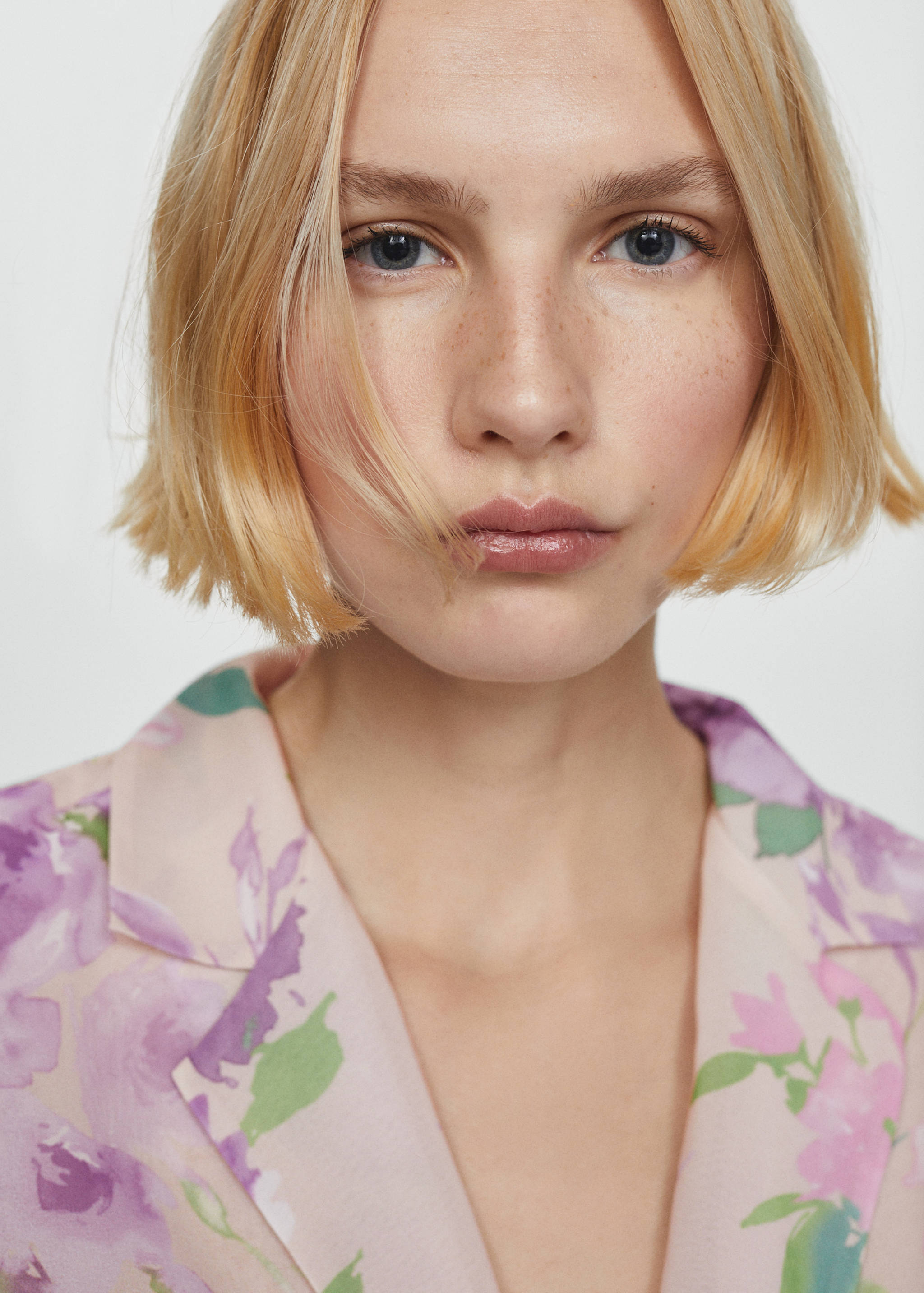 Floral print crossover blouse - Details of the article 1