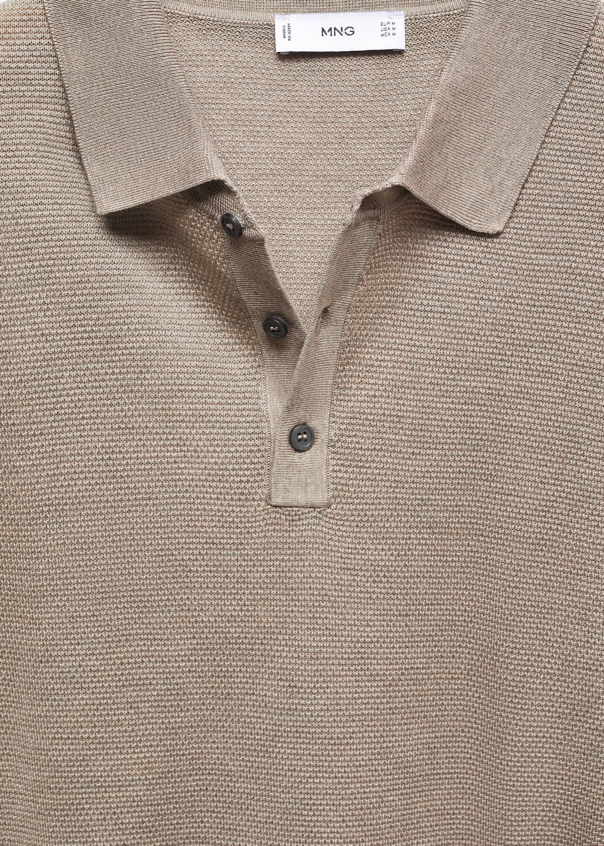 Buttoned micro-structure knitted polo shirt - Details of the article 8