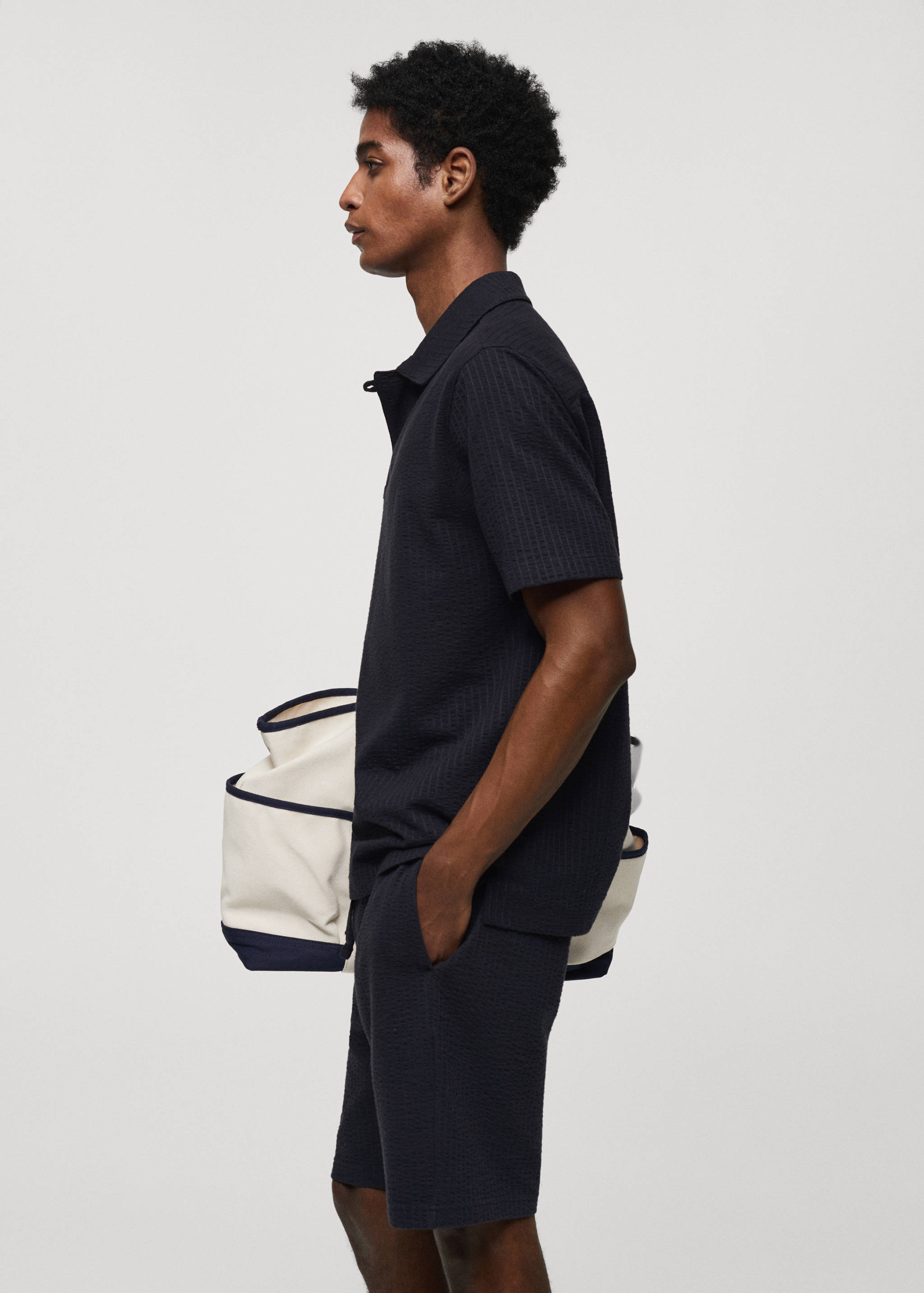 Cotton seersucker bermuda shorts with drawstring - Details of the article 2