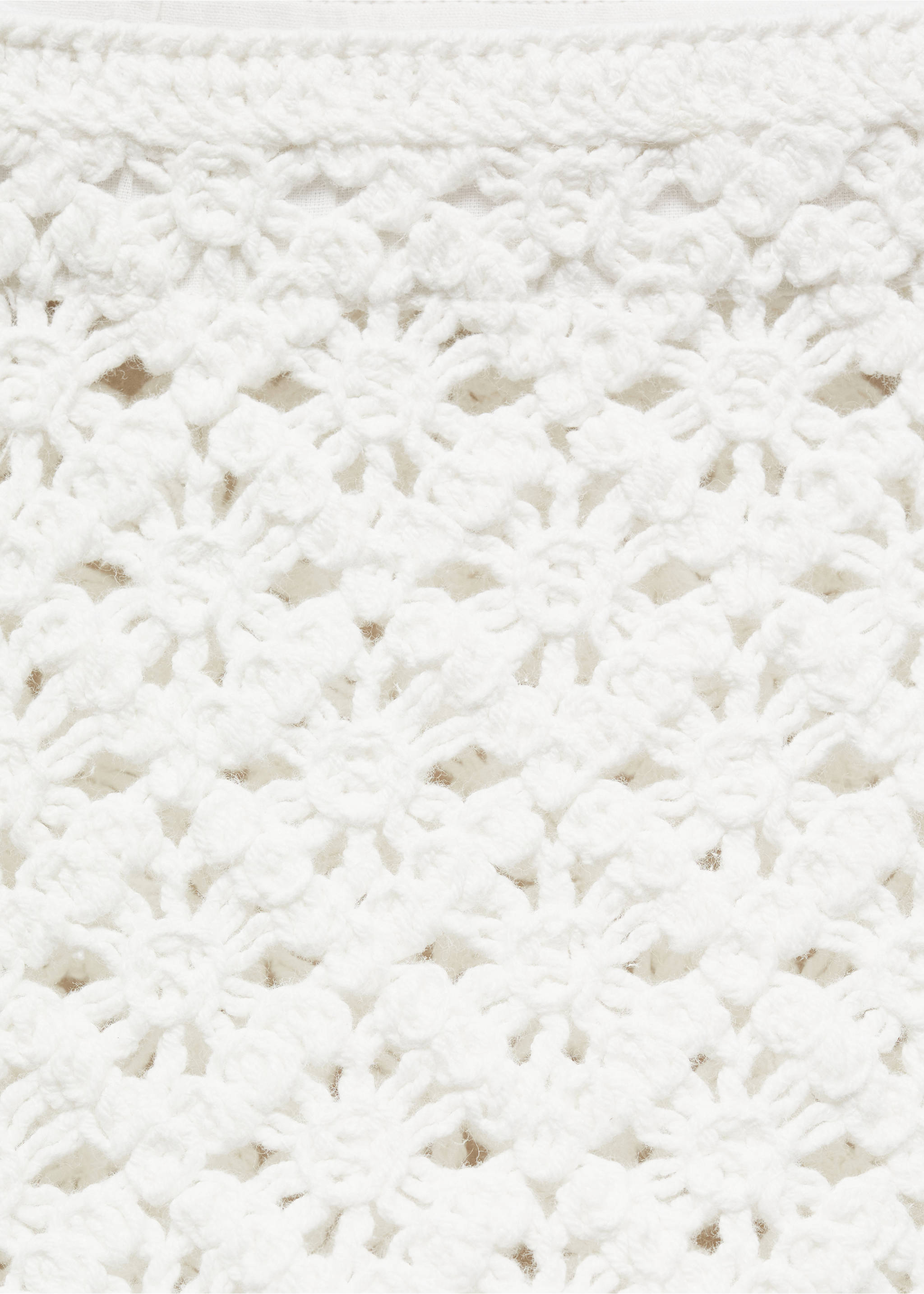 Crochet shorts - Details of the article 8, Ecru. Ref: 67096736-00.
