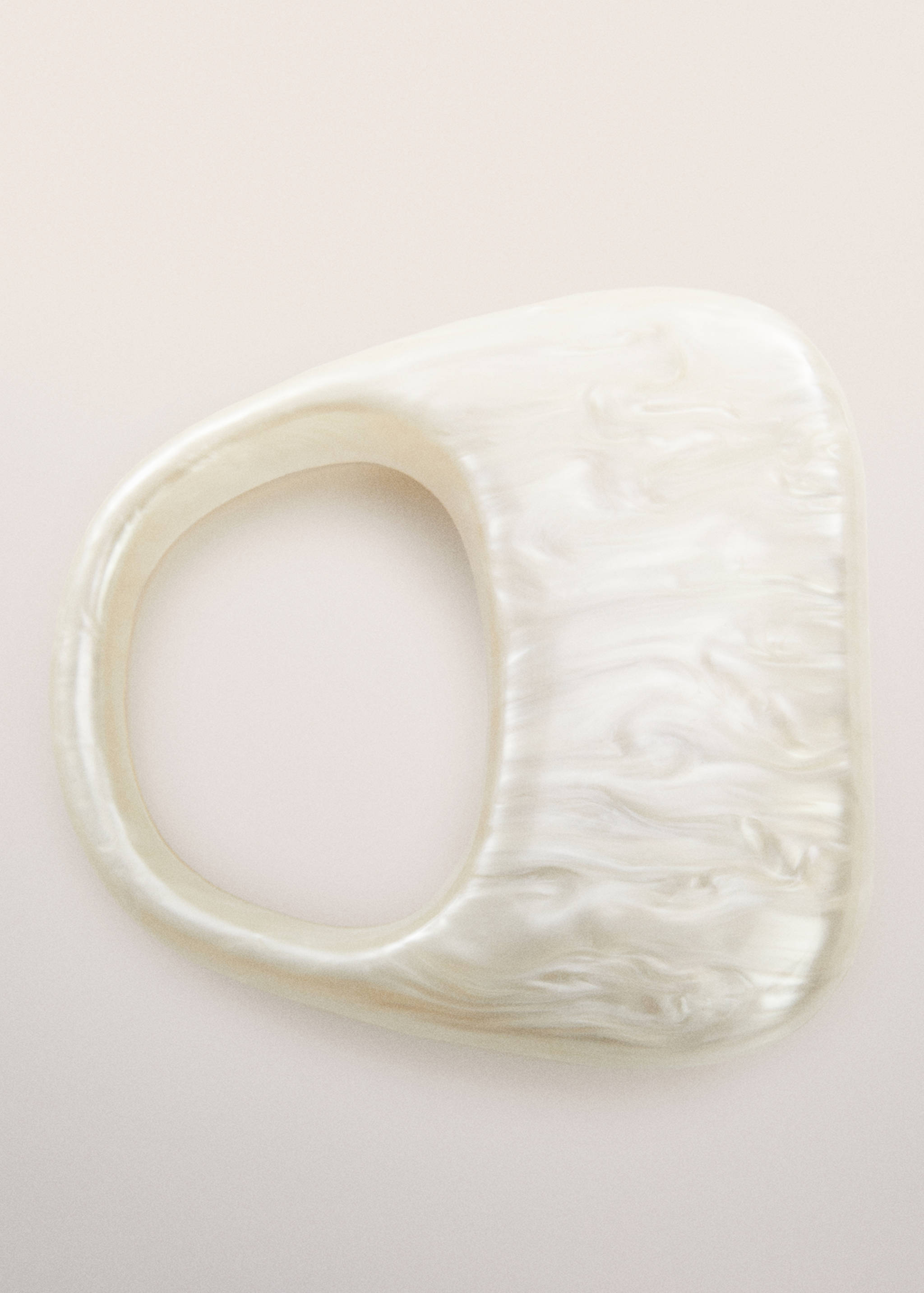 Pearl-effect clutch bag - Details of the article 2