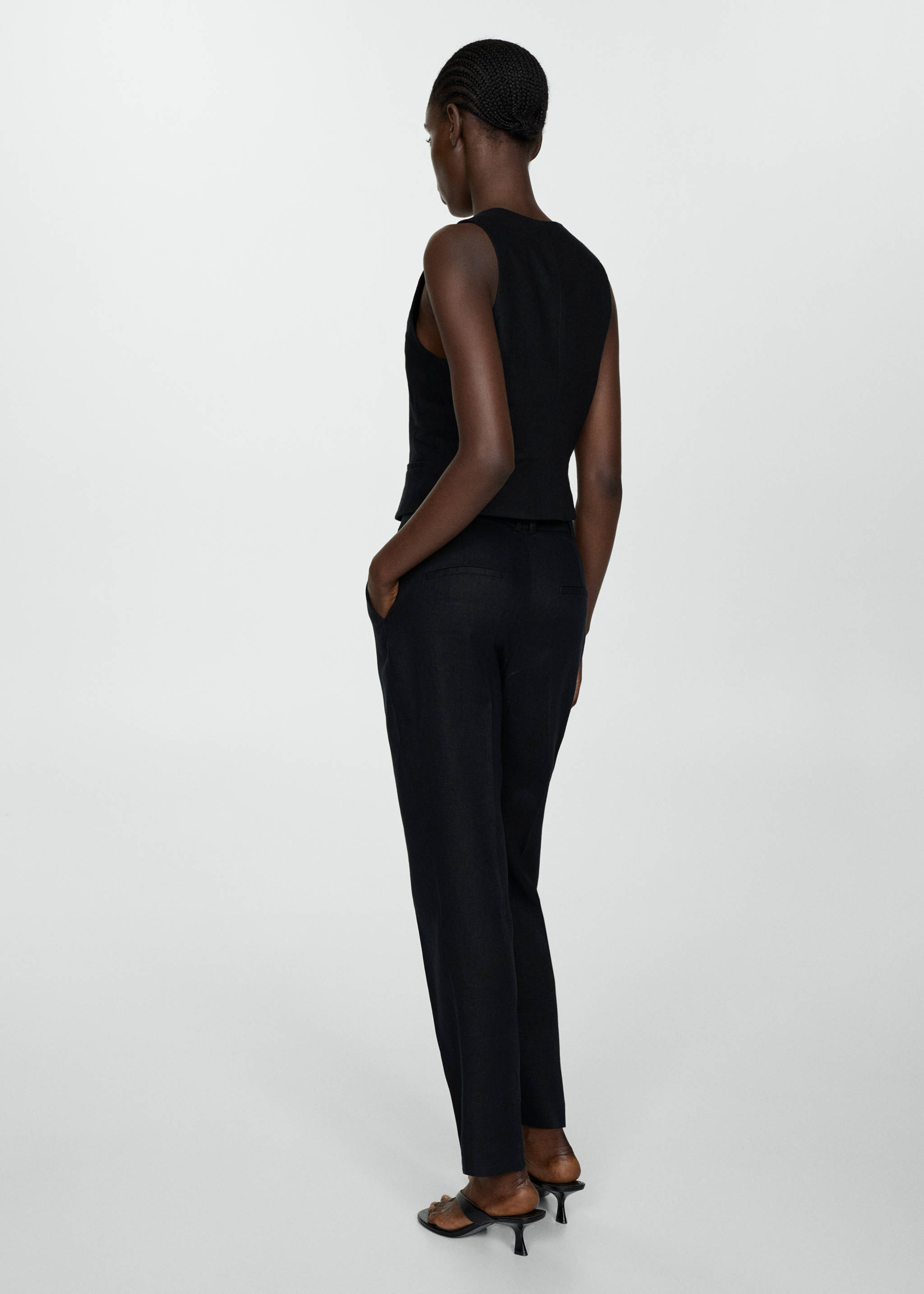 Linen suit trousers - Reverse of the article