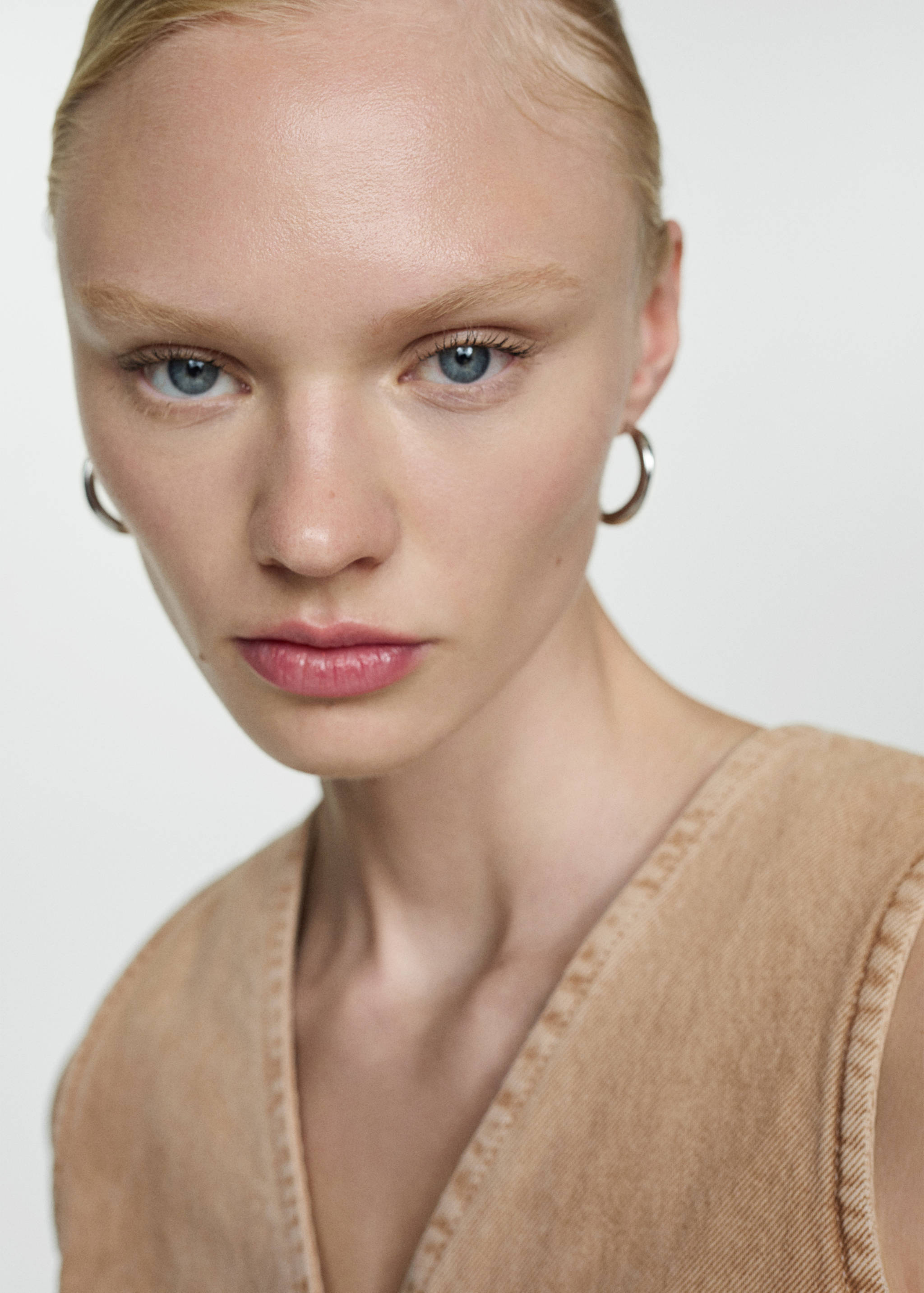 جيليه من الدنيم بدرزات - تفاصيل المنتج 1