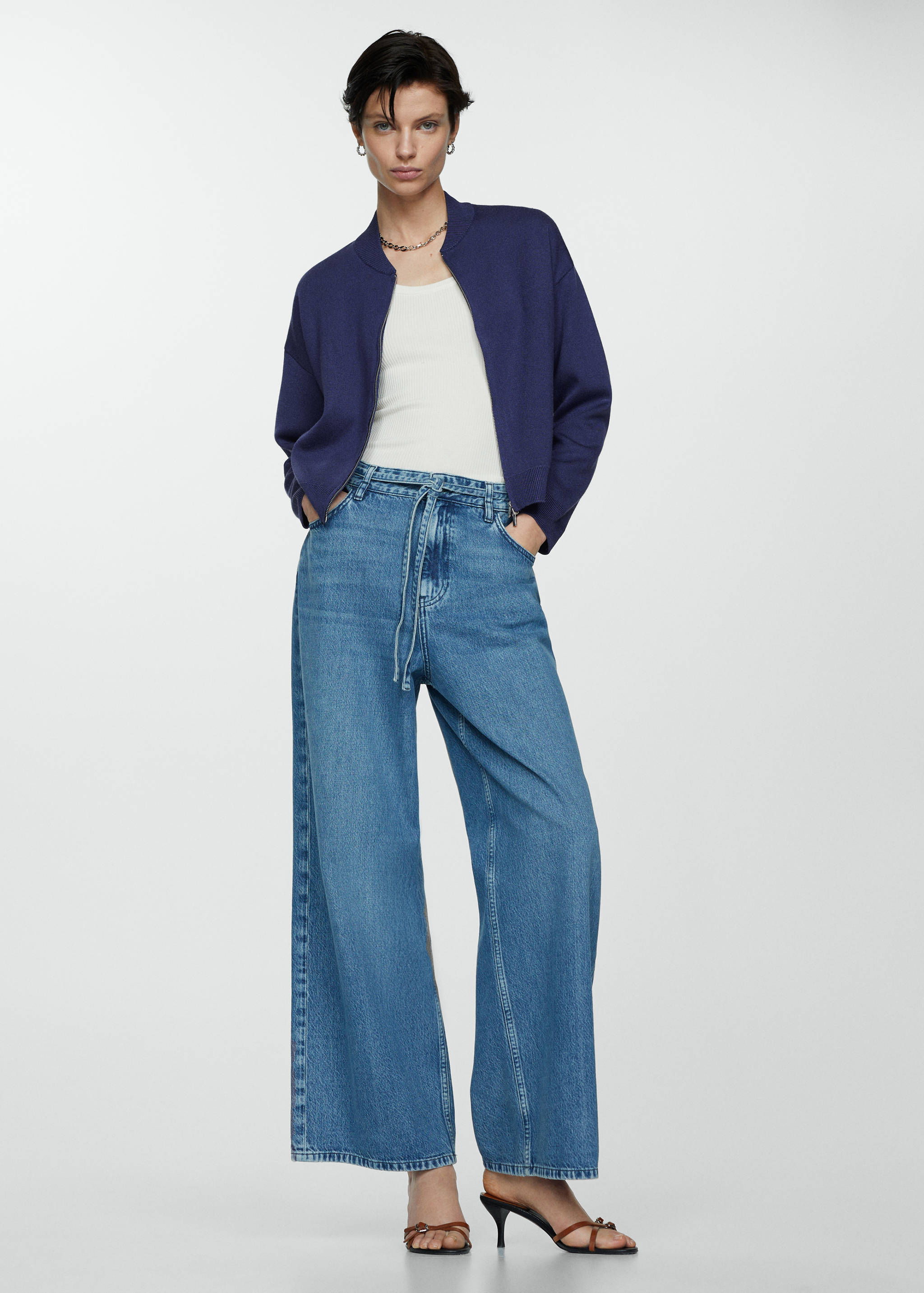 Zipped knit cardigan - General plane