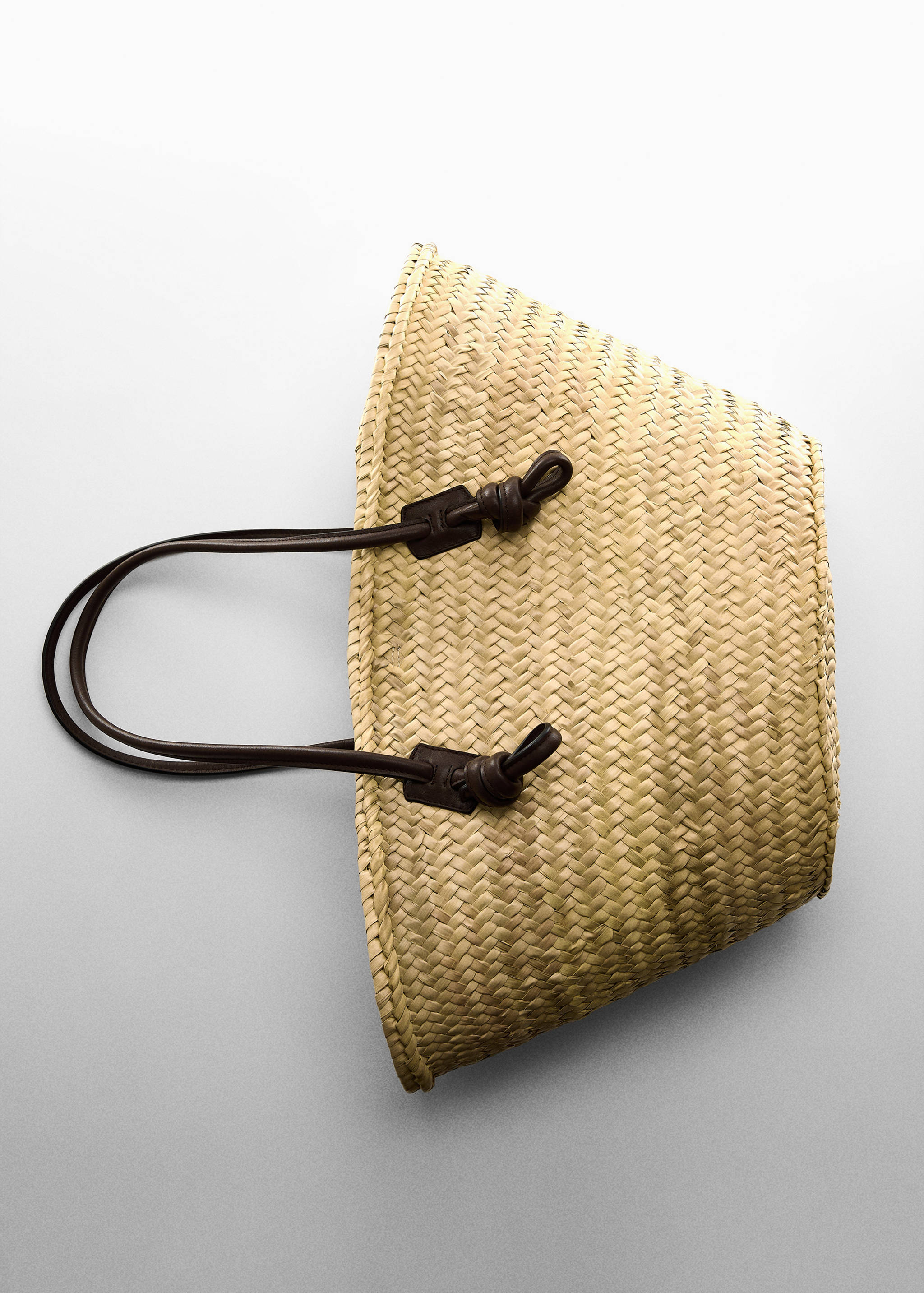 Leather basket bag - Details of the article 5