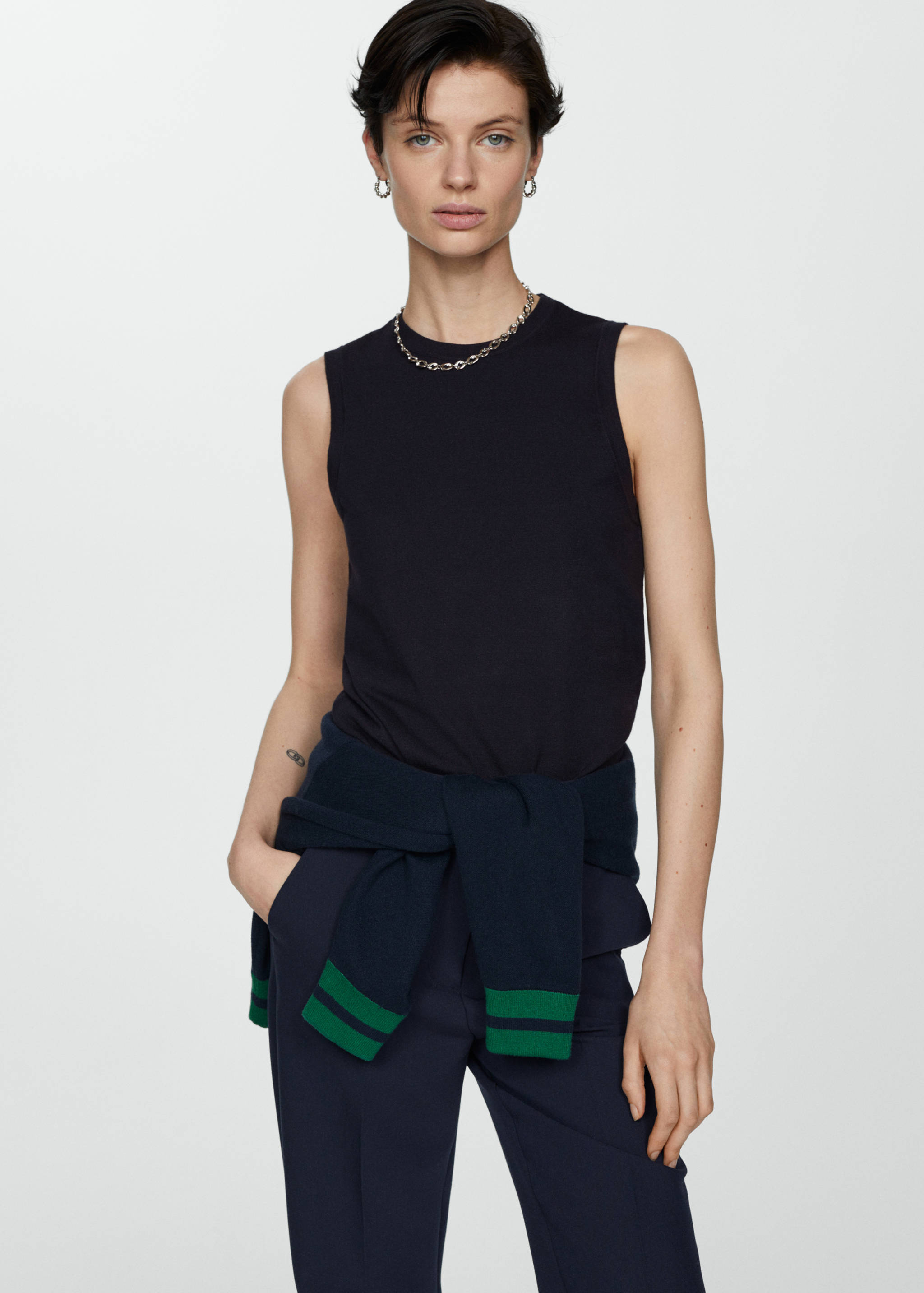 Knitted top with wide straps - Medium plane