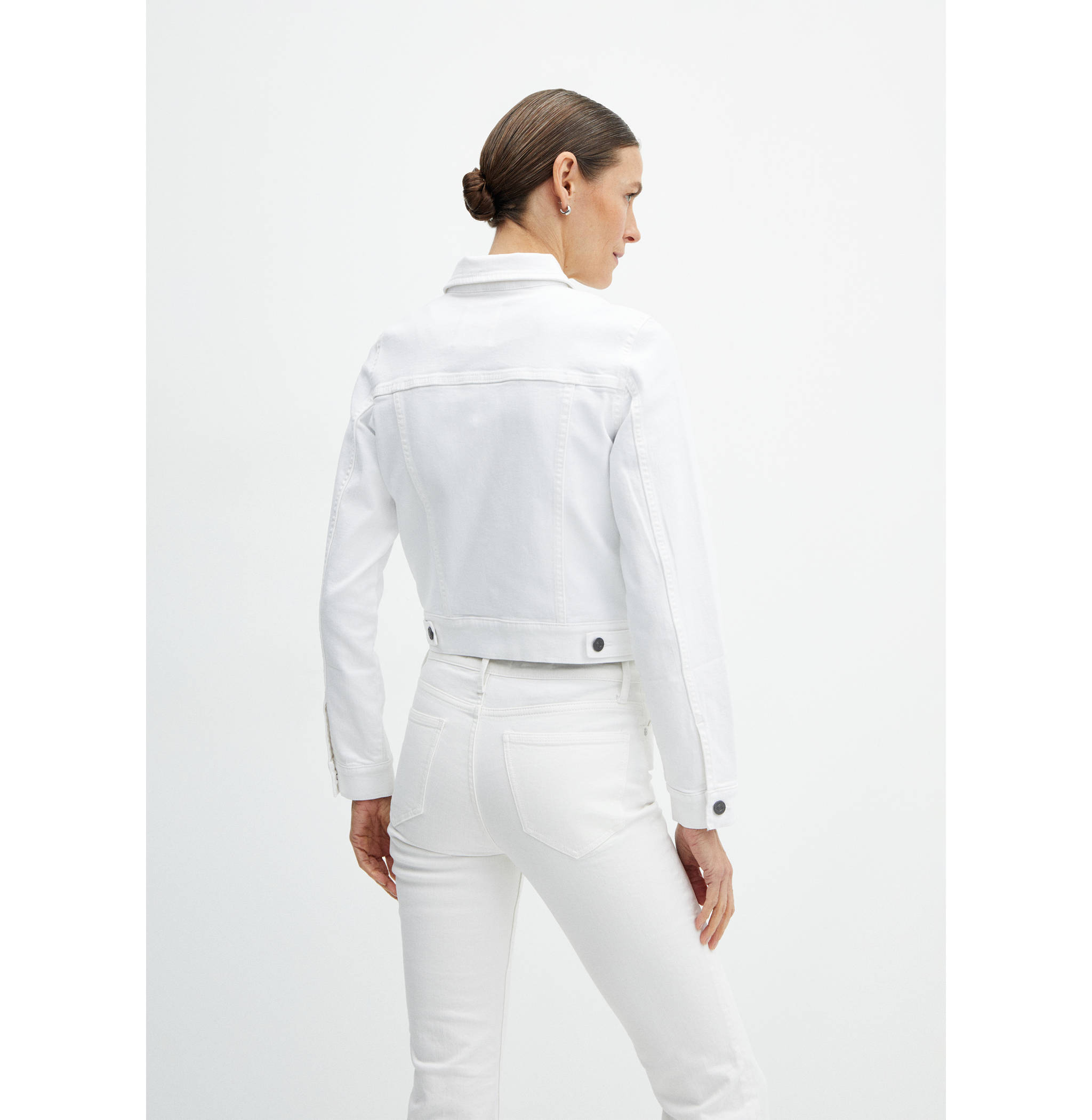 Pocketed denim jacket - Reverse of the article