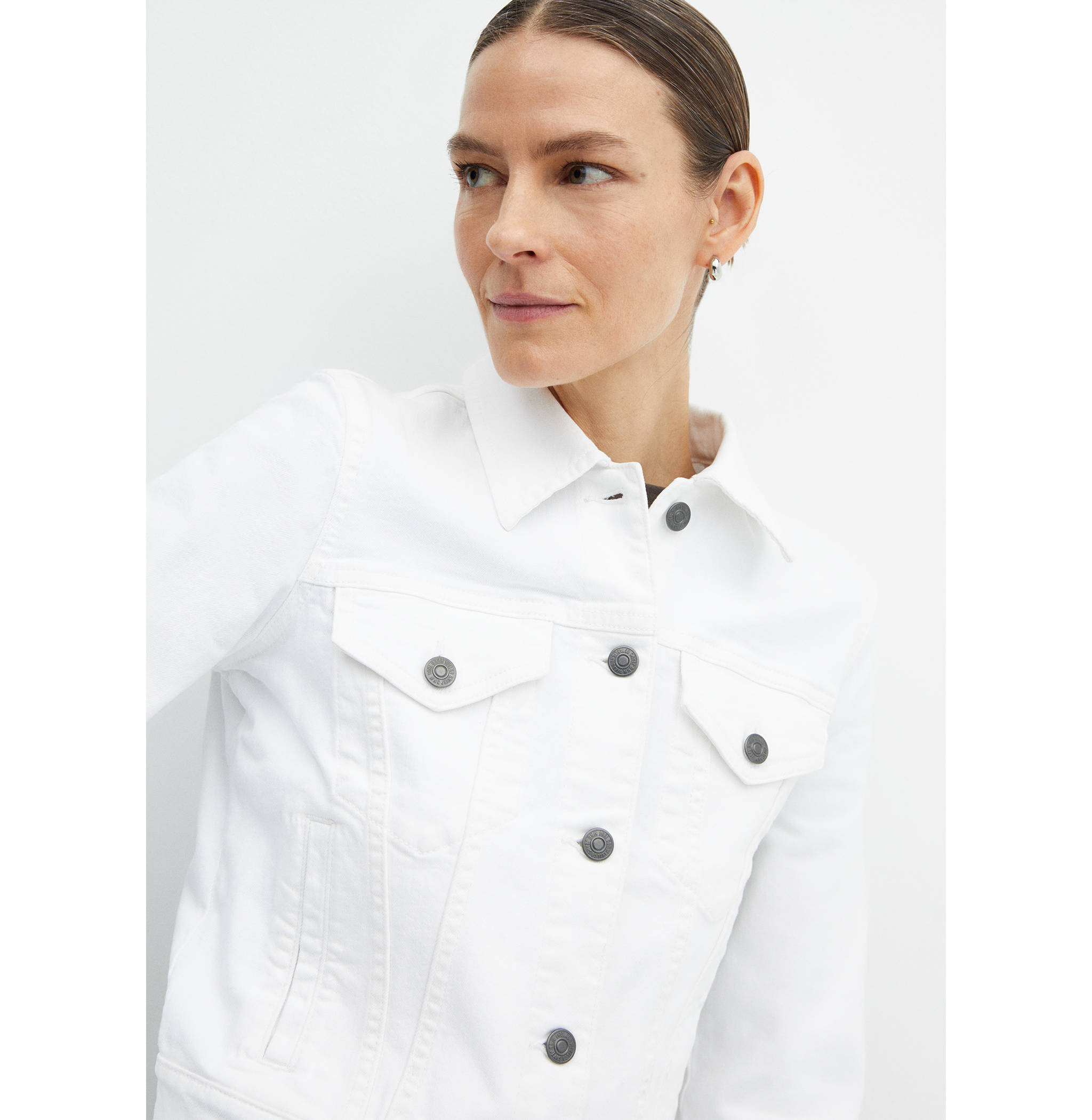 Pocketed denim jacket - Details of the article 6