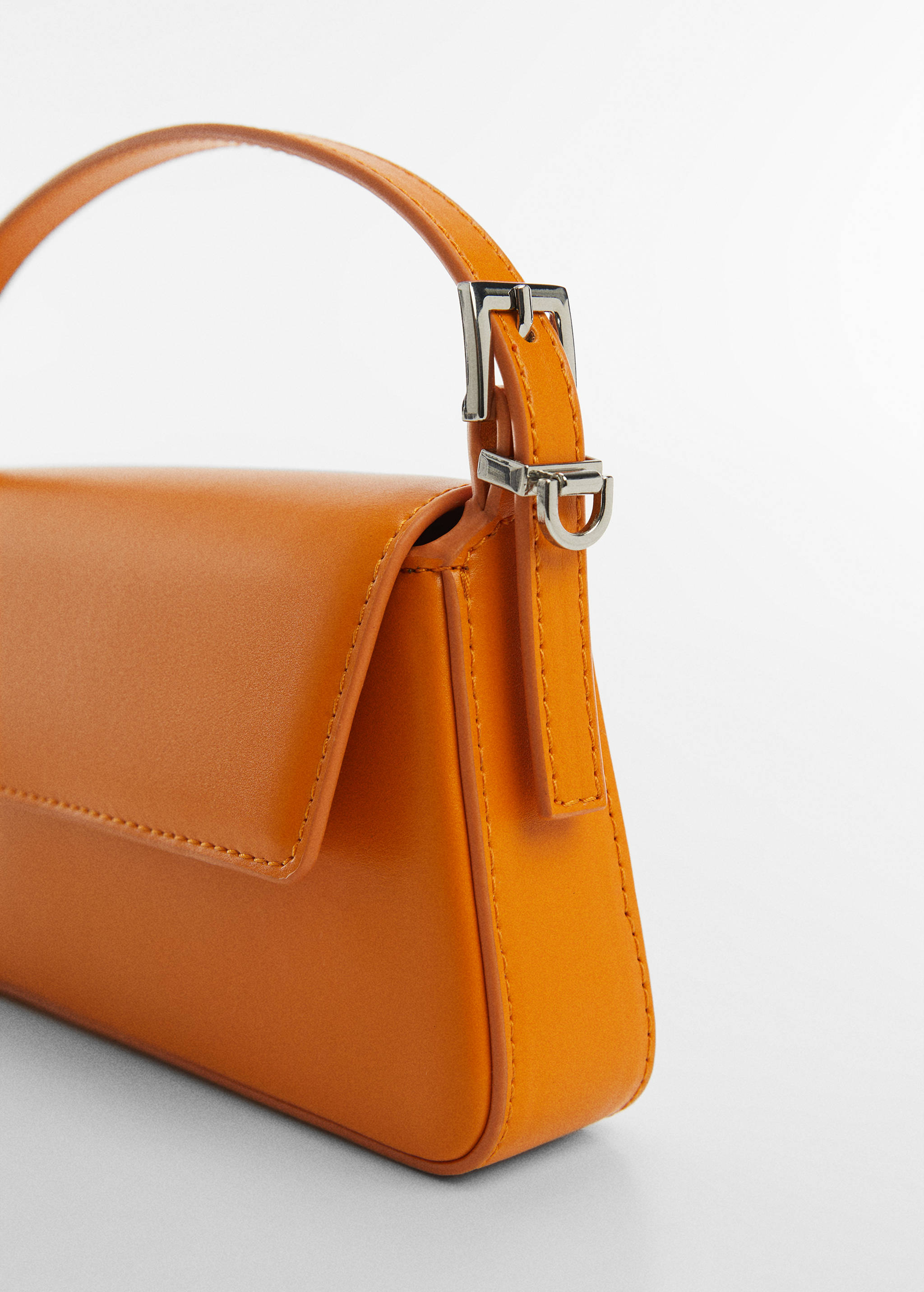 Double strap bag with flap - Details of the article 1