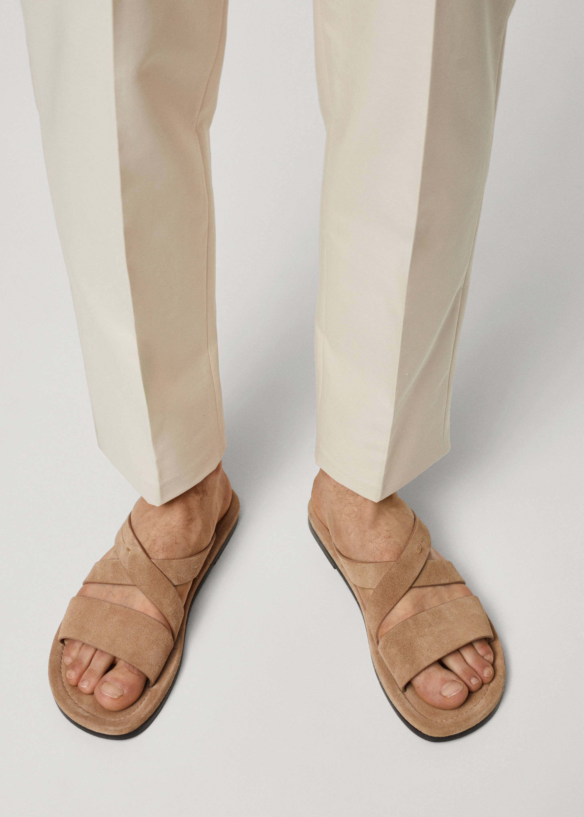 Suede leather sandals with crossed straps - Details of the article 9