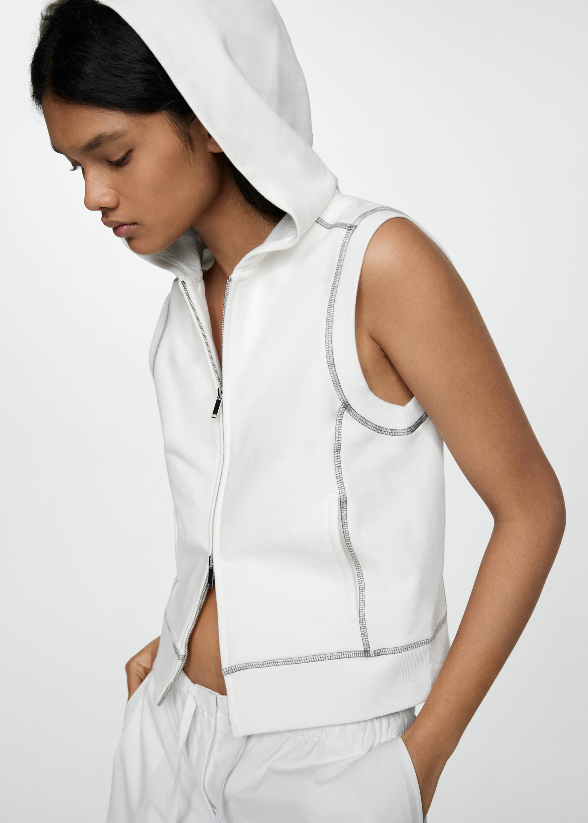 Top cuciture doppia zip - Piano medio