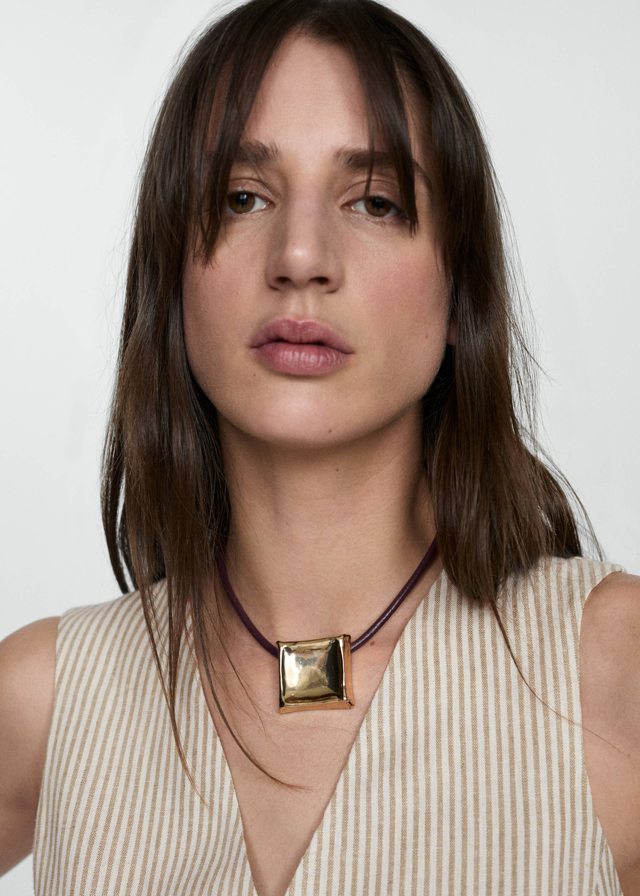 Striped linen waistcoat - Details of the article 1