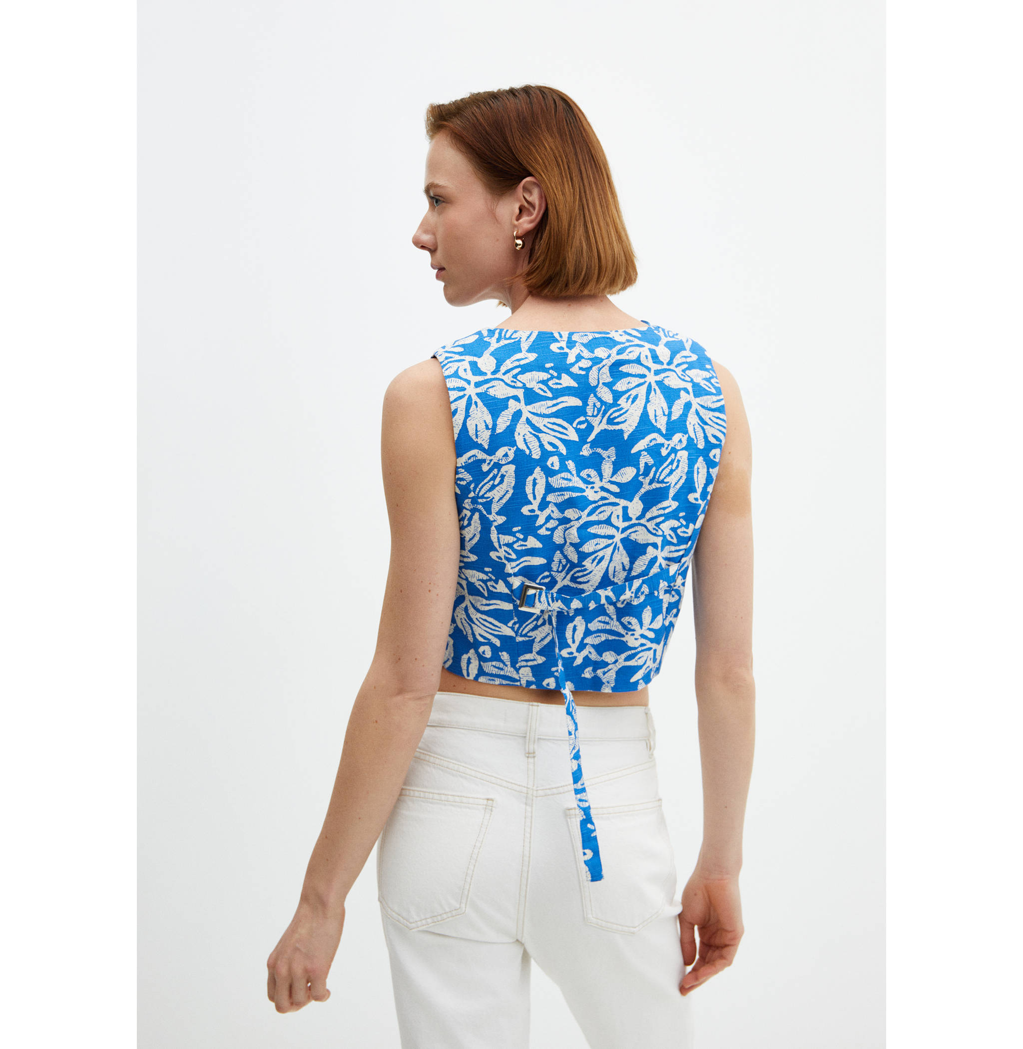 Vest with tie closure - Reverse of the article