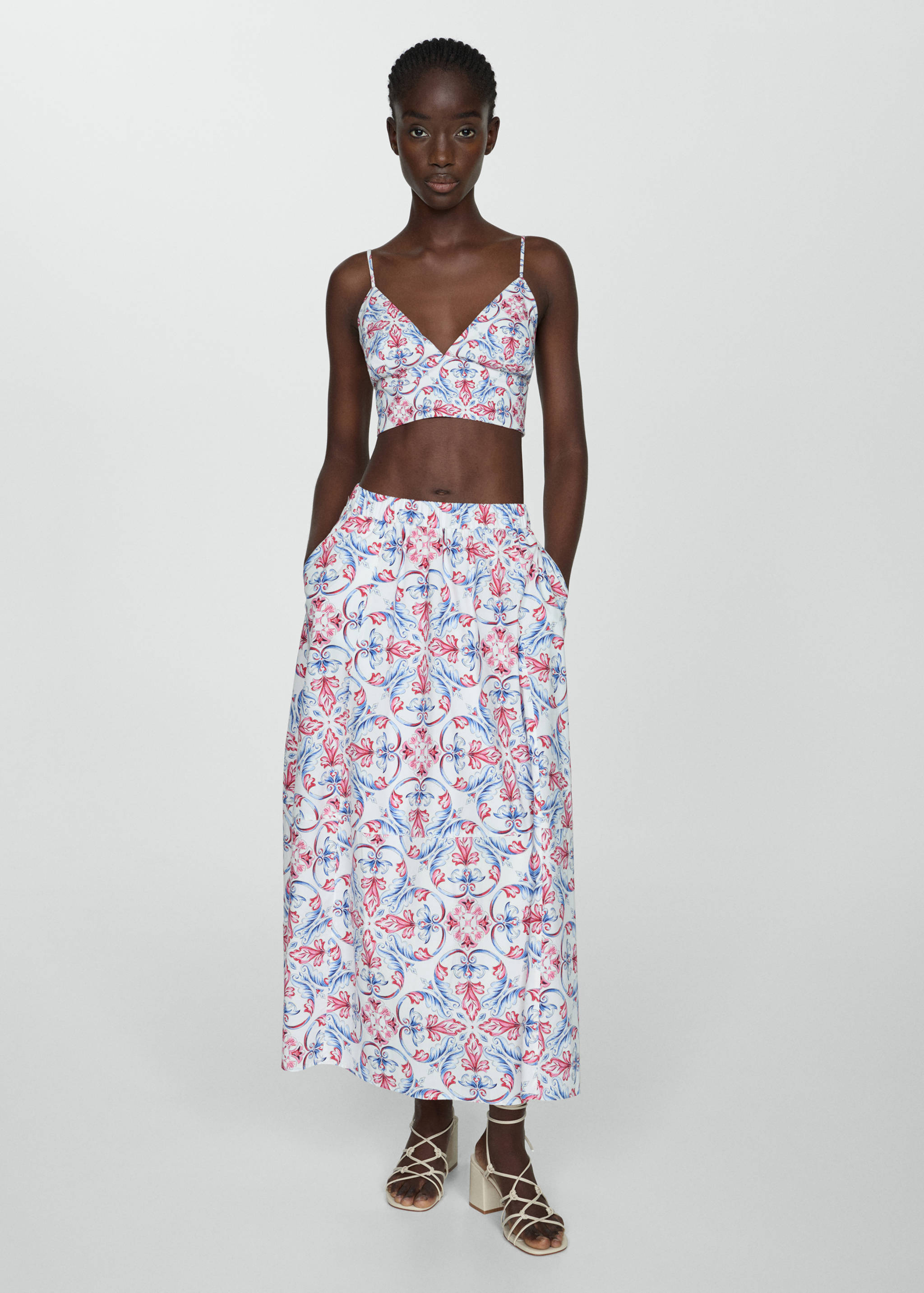 Falda midi estampada - Plano general