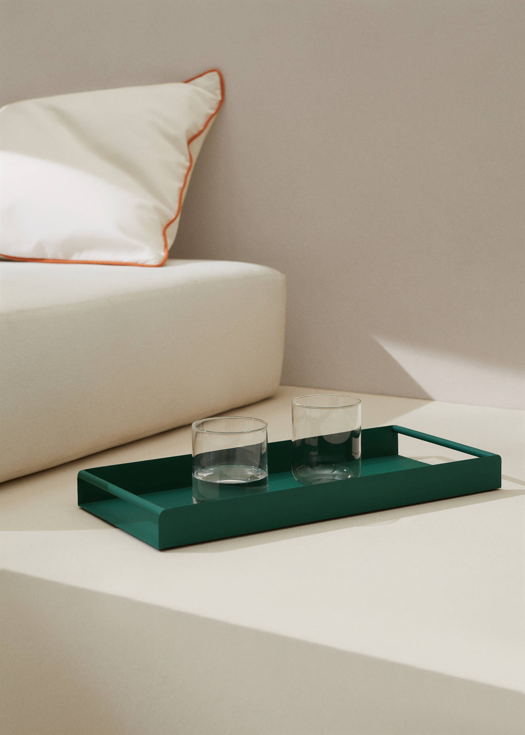 Rectangular metal tray 46x20cm - General plane