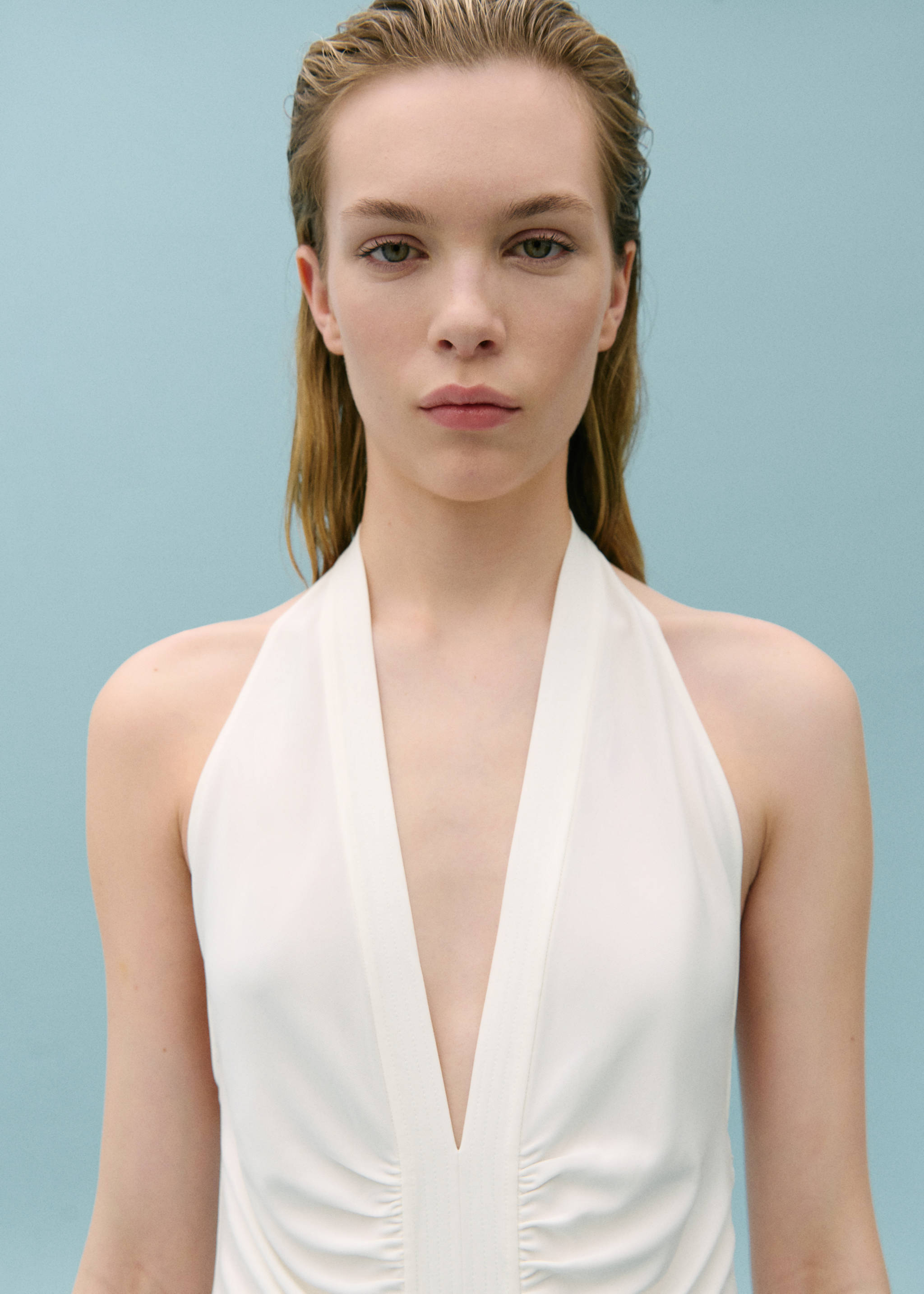Draped halter dress with opening - Details of the article 1